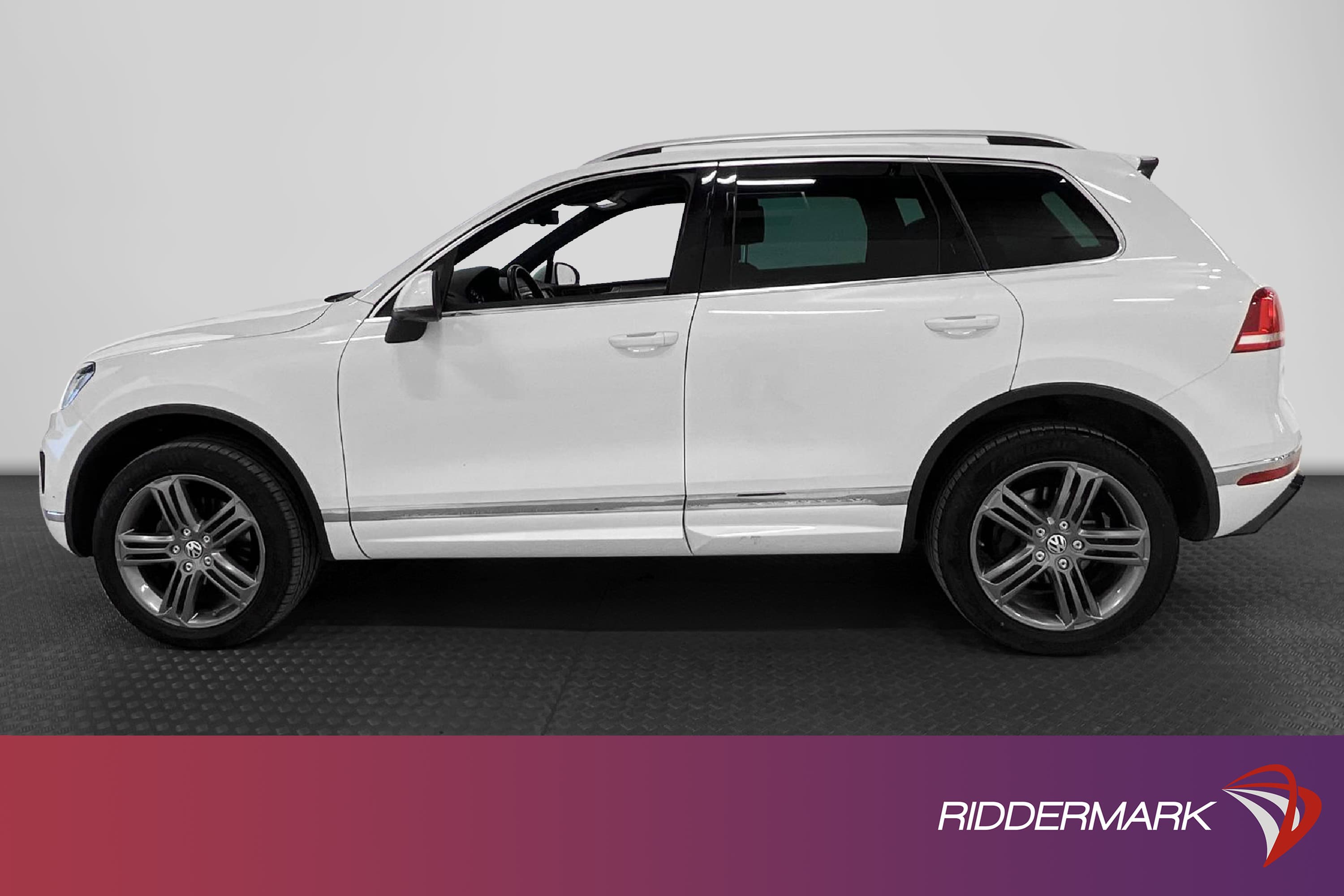 Volkswagen Touareg 4M 262hk R-Line