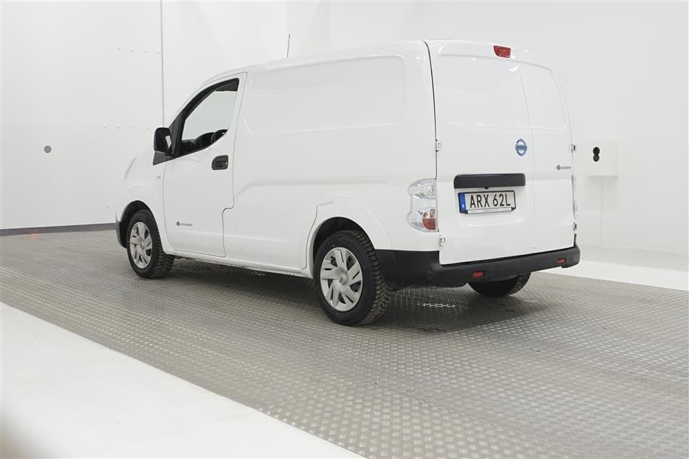 Nissan e-NV200 40,0 kWh Aut 109hk El-Skåpbil Kamera Moms  