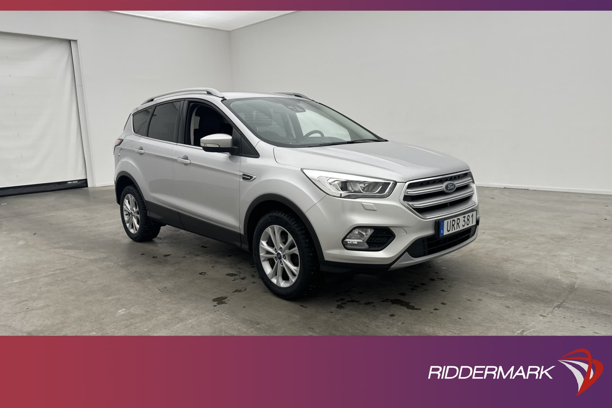 Ford Kuga 1.5 150hk Titanium Kamera Halvskinn Rattvärme Drag