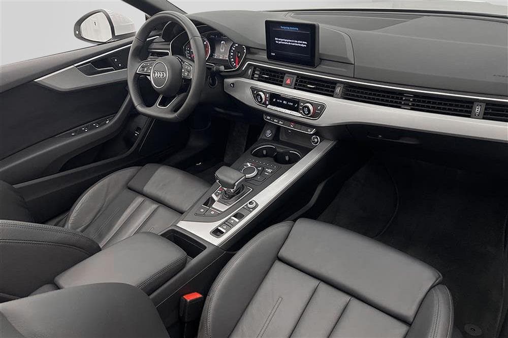 Audi A5 Cabriolet 190hk Skinn Matrix Keyless LÅGMIL Momsinteriör