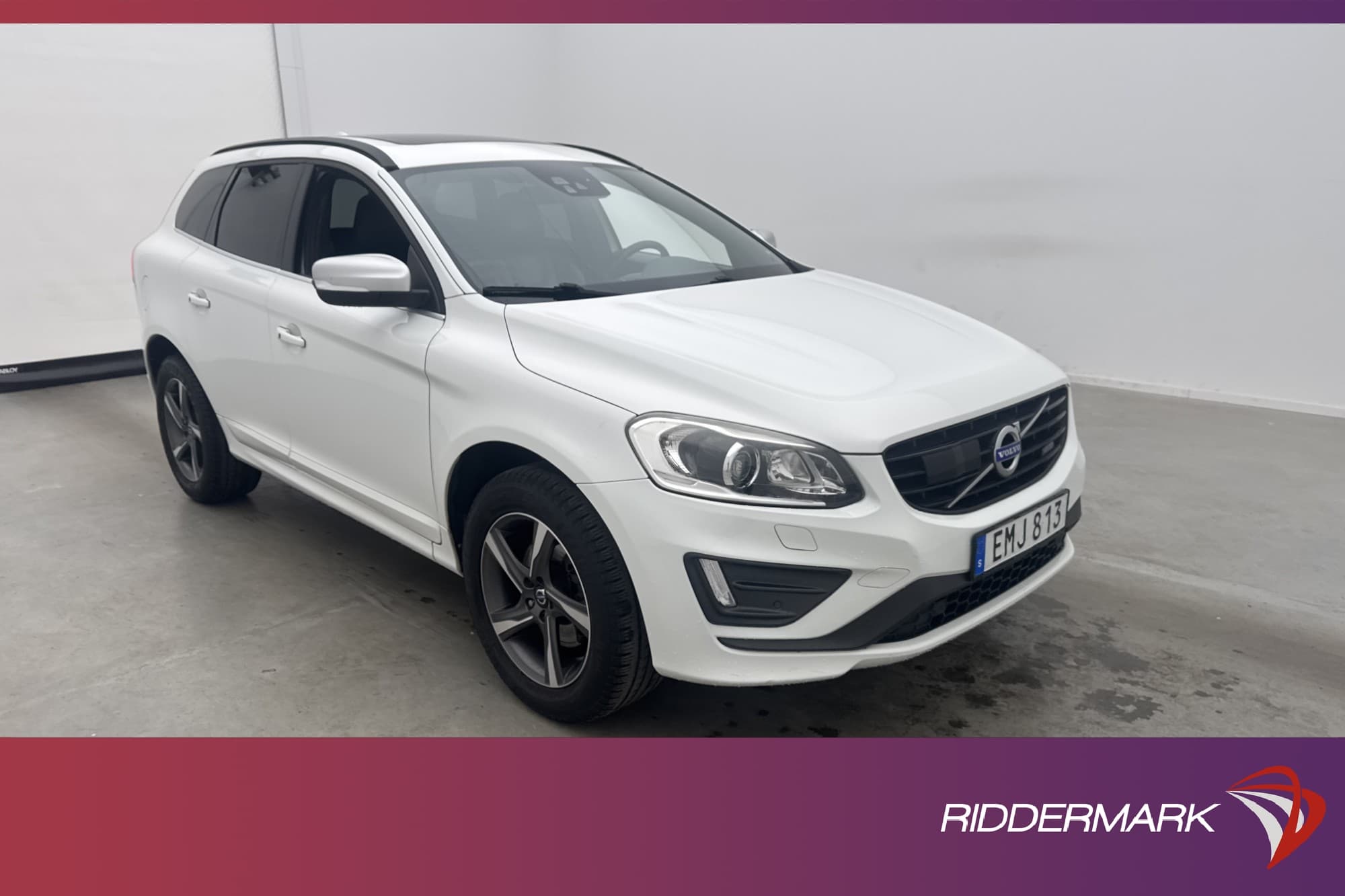 Volvo XC60 D4 AWD R-Design VOC Pano Värmare Skinn BLIS Drag