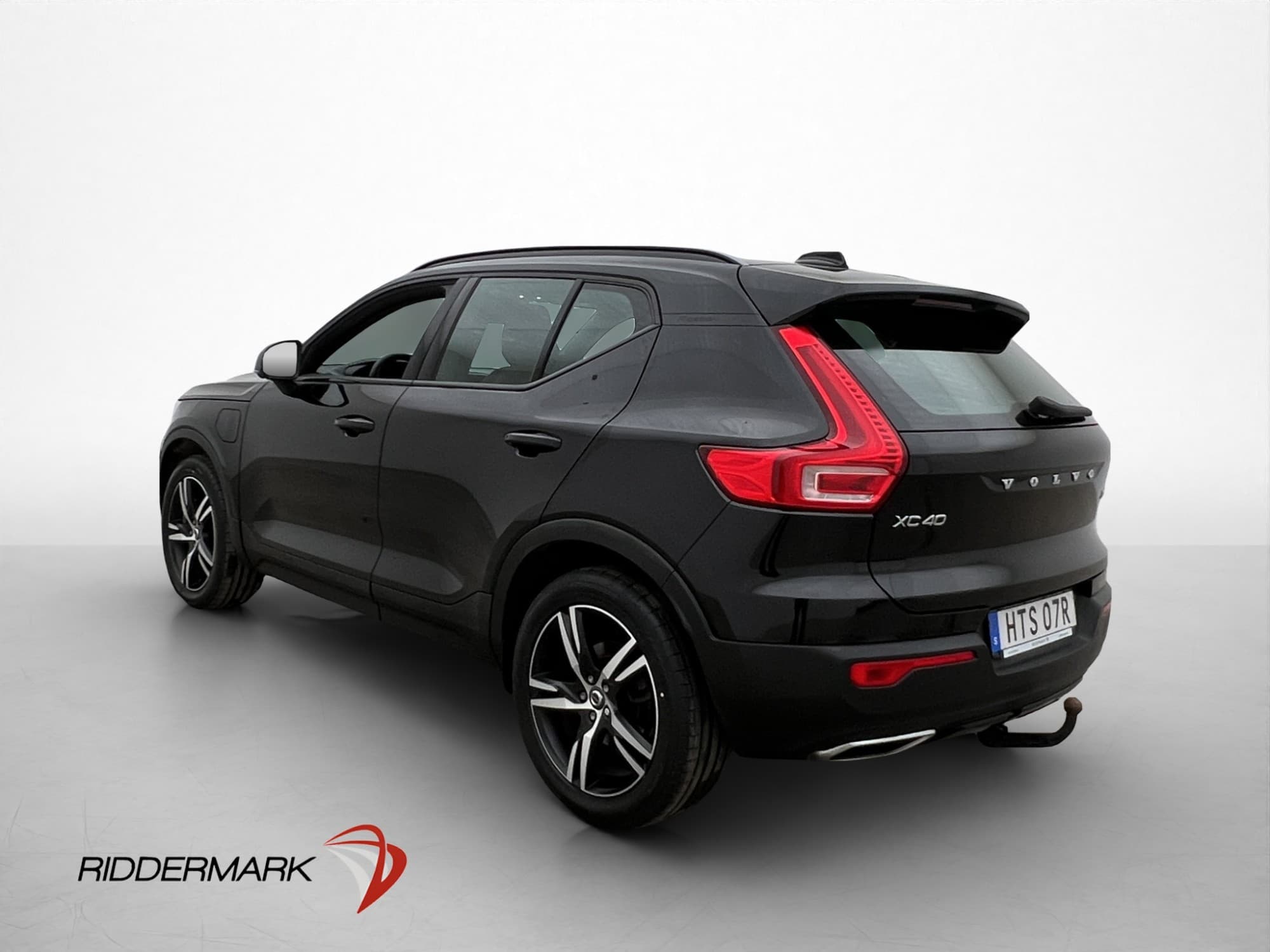 Volvo XC40 Recharge T5 R-Design Pano H/K Läder Värm Drag