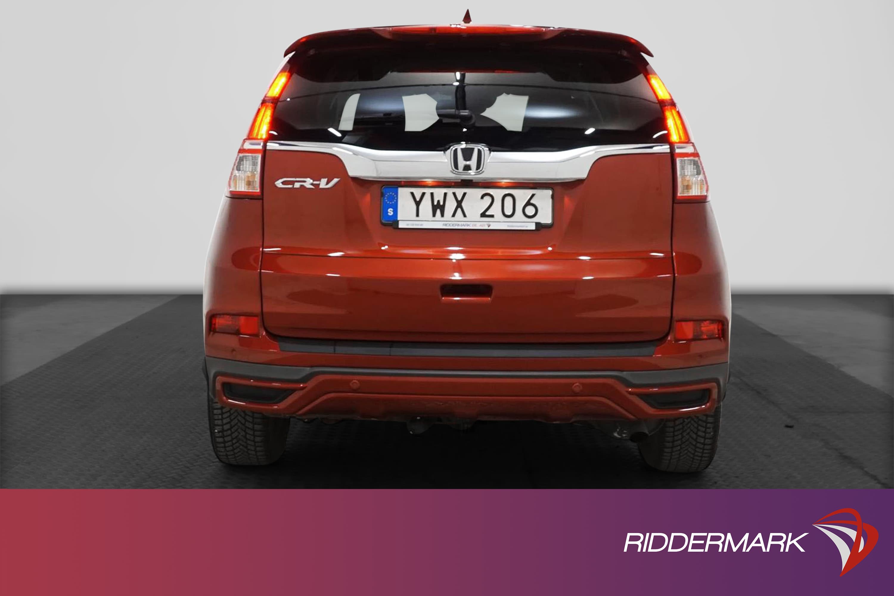 Honda CR-V 2.0 4WD 155hk Navi M&K-Värm B-Kam Drag Nyservad