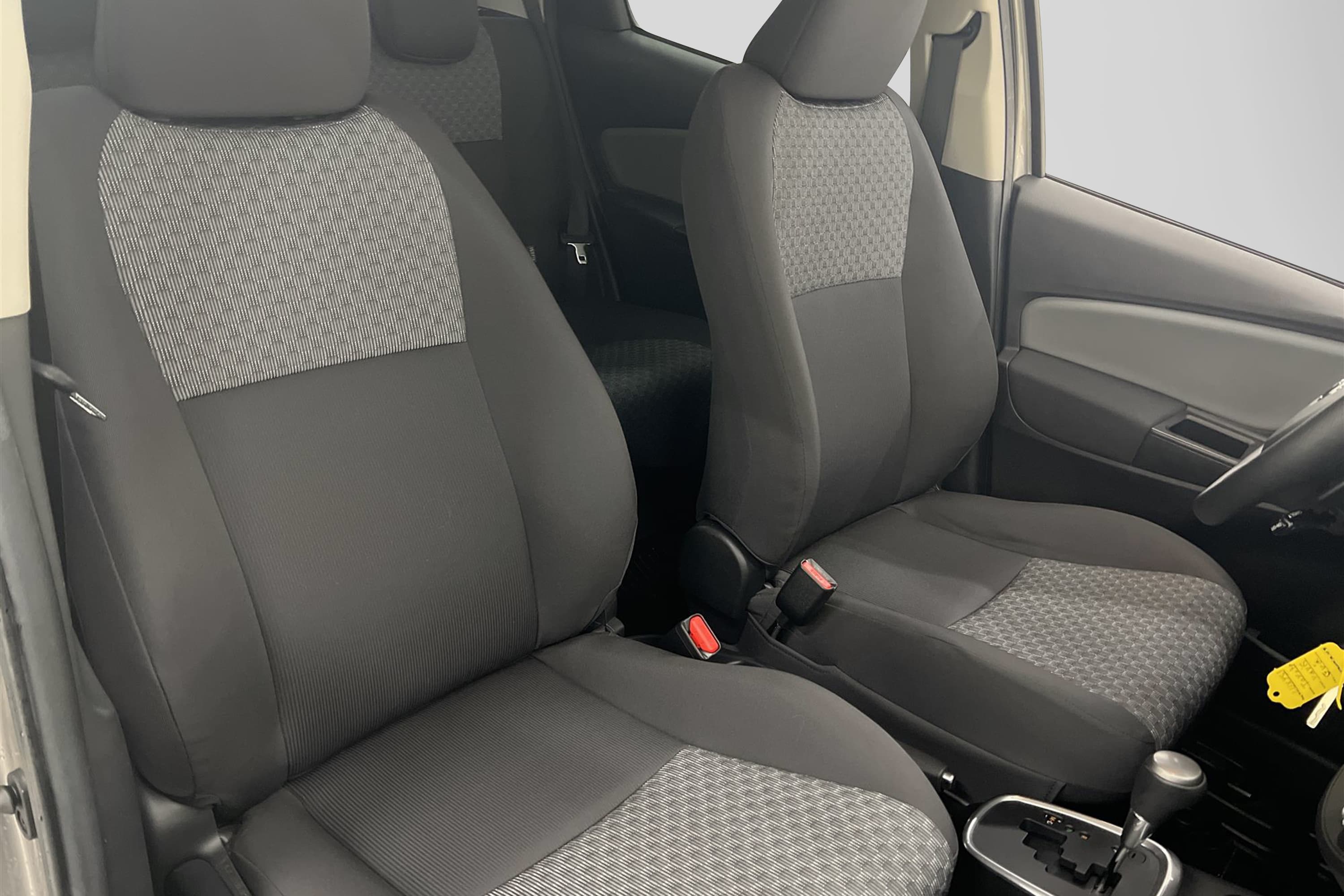 Toyota Yaris 1.33 99hk 1 Bruk B-Kamera 426kr Skatt 0,49L/mil