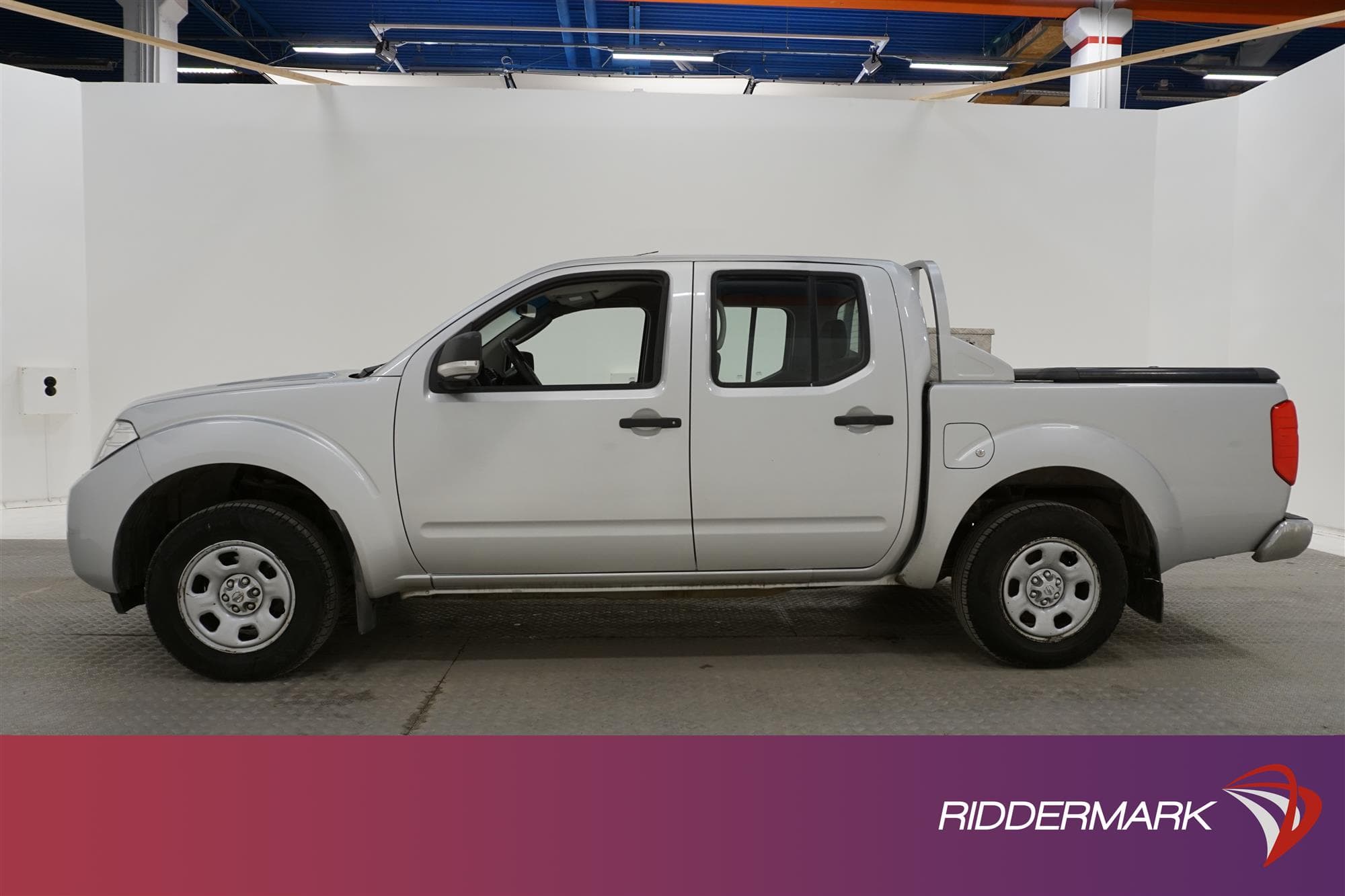 Nissan Navara 2.5dCi 4x4 Dragkrok Moms