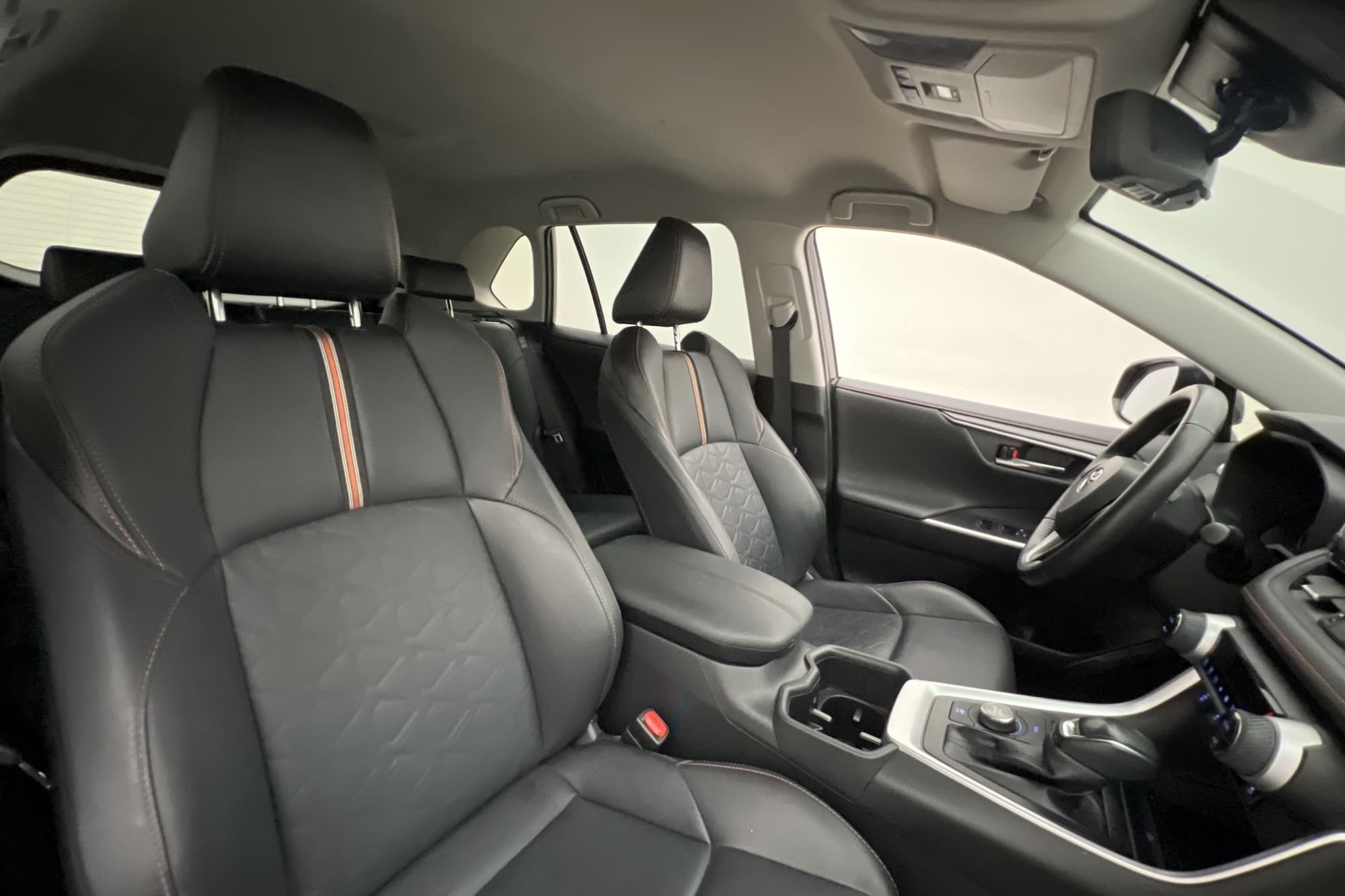 Toyota RAV4 Hybrid AWD Adventure 360° Kamera Skinn Rattvärme