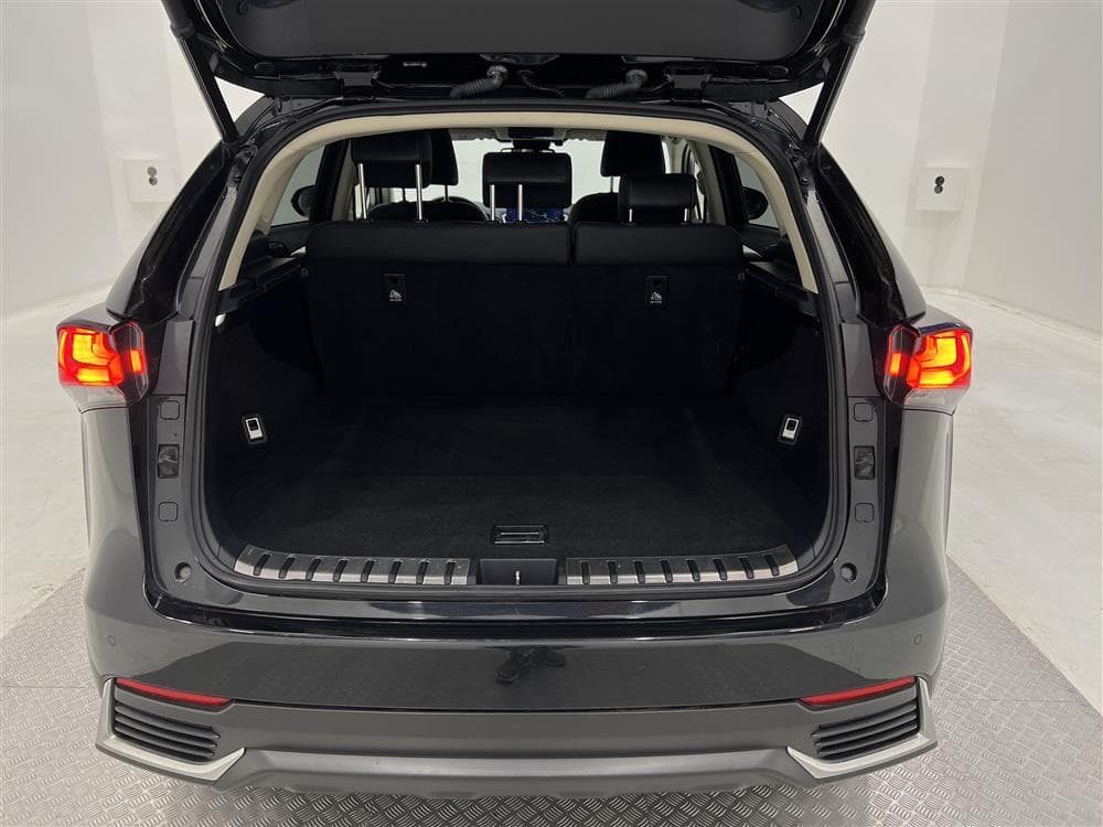Lexus NX 300h 197hk AWD Executive Skinn B-Kam Navi 0,59l/milinteriör
