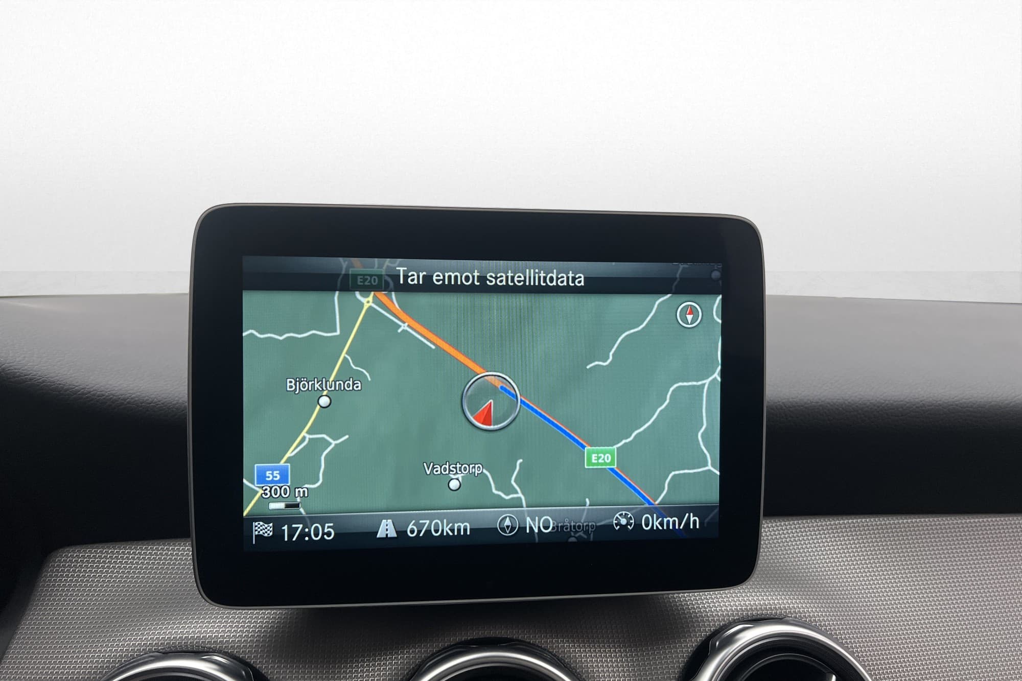 Mercedes-Benz GLA 200 7G-DCT 156hk B-Kamera Skinn Navi