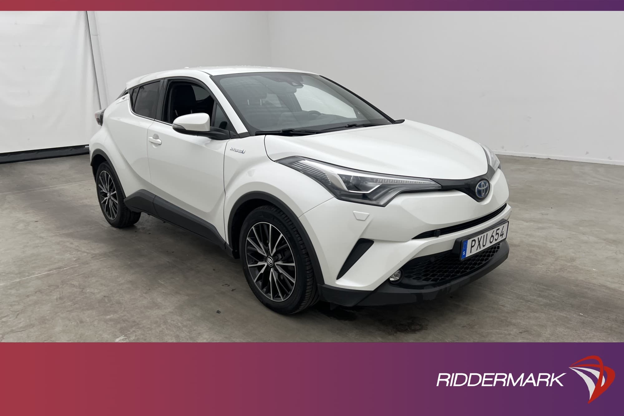 Toyota C-HR Hybrid 122hk