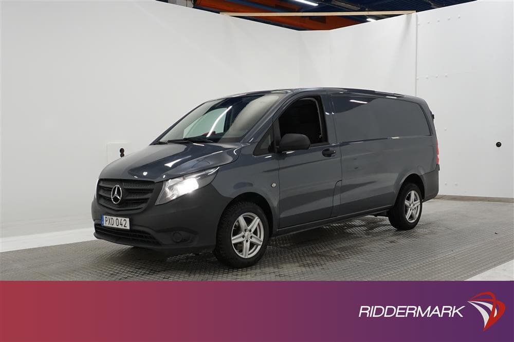 Mercedes-Benz Vito 111 CDI Lång Drag Värmare 3-sits Moms