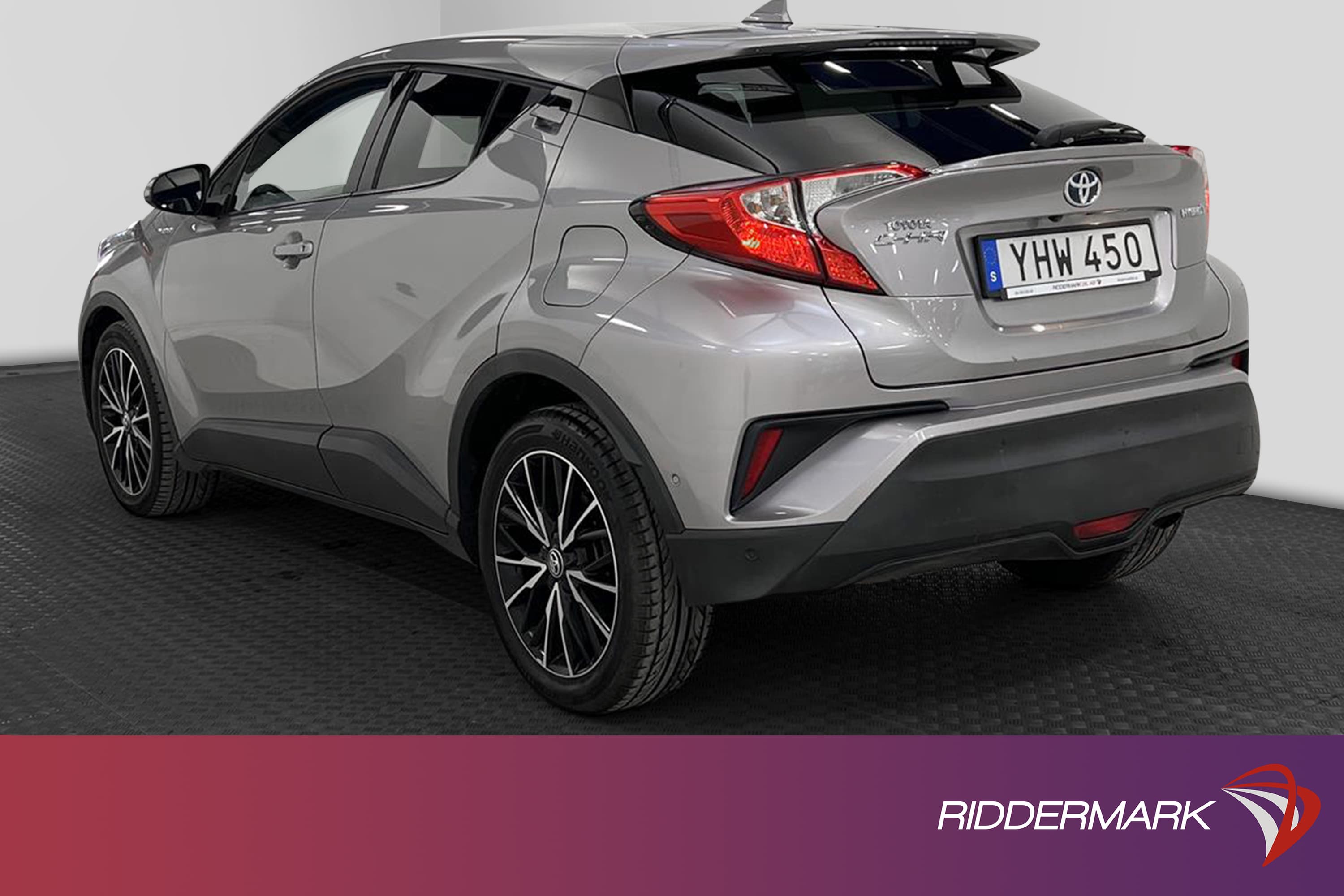 Toyota C-HR Hybrid CVT 122hk Executive JBL Skinn Navi B-Kam