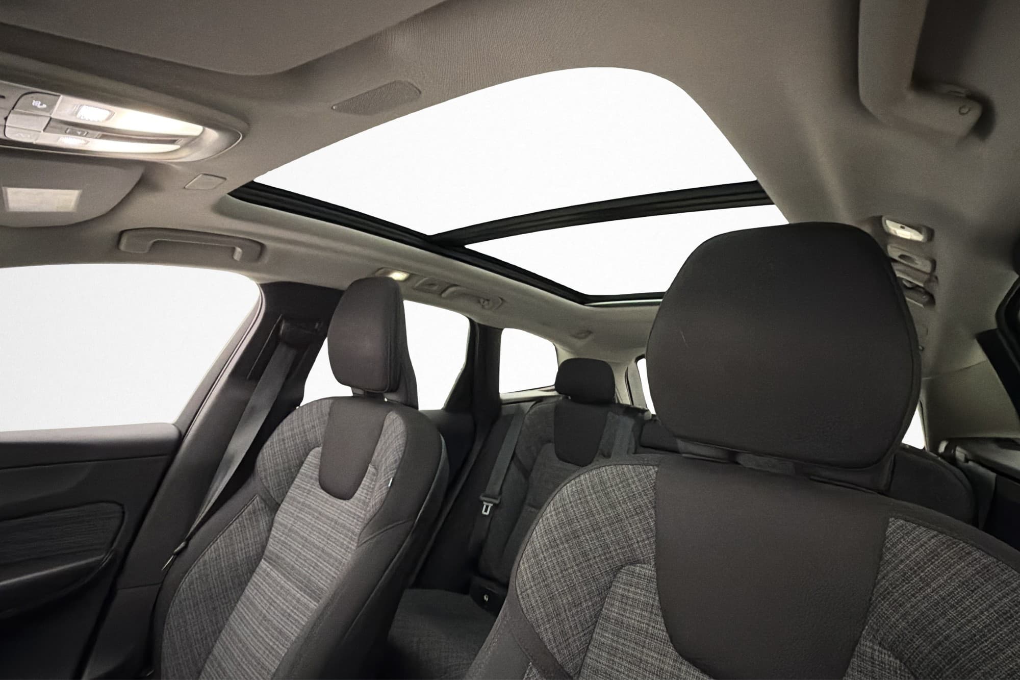 Volvo XC60 T6 350hk AWD Core Pano Värm CarPlay Kamera Drag