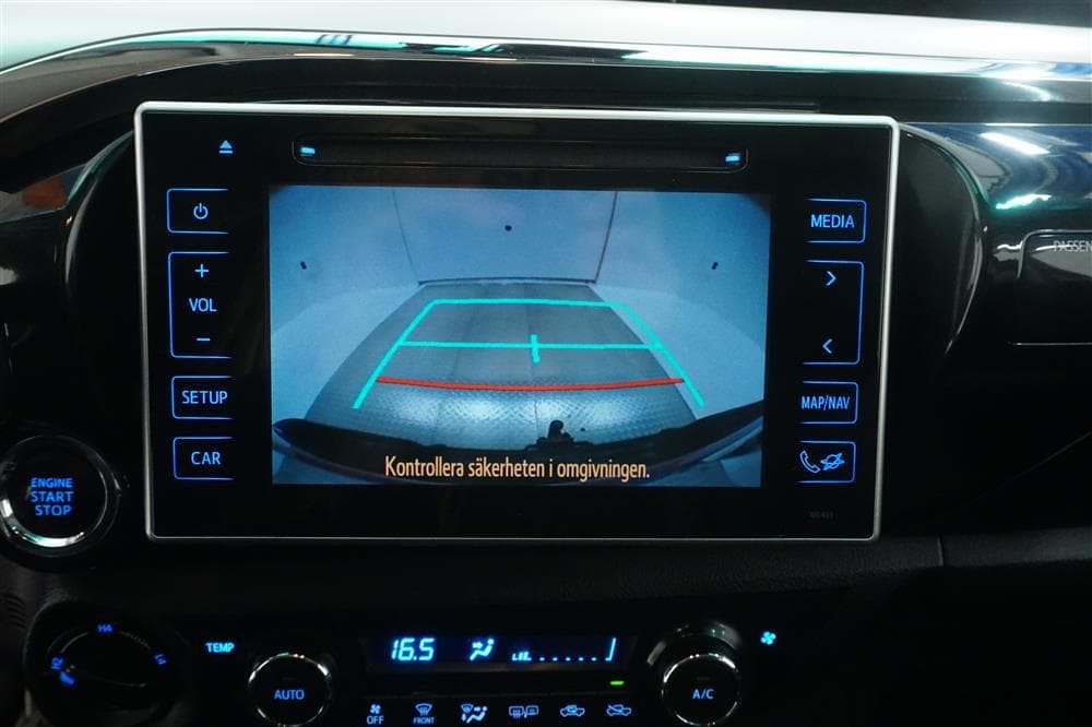 Toyota Hilux Premium 2.4D Automat Kamera Diff Drag Moms interiör