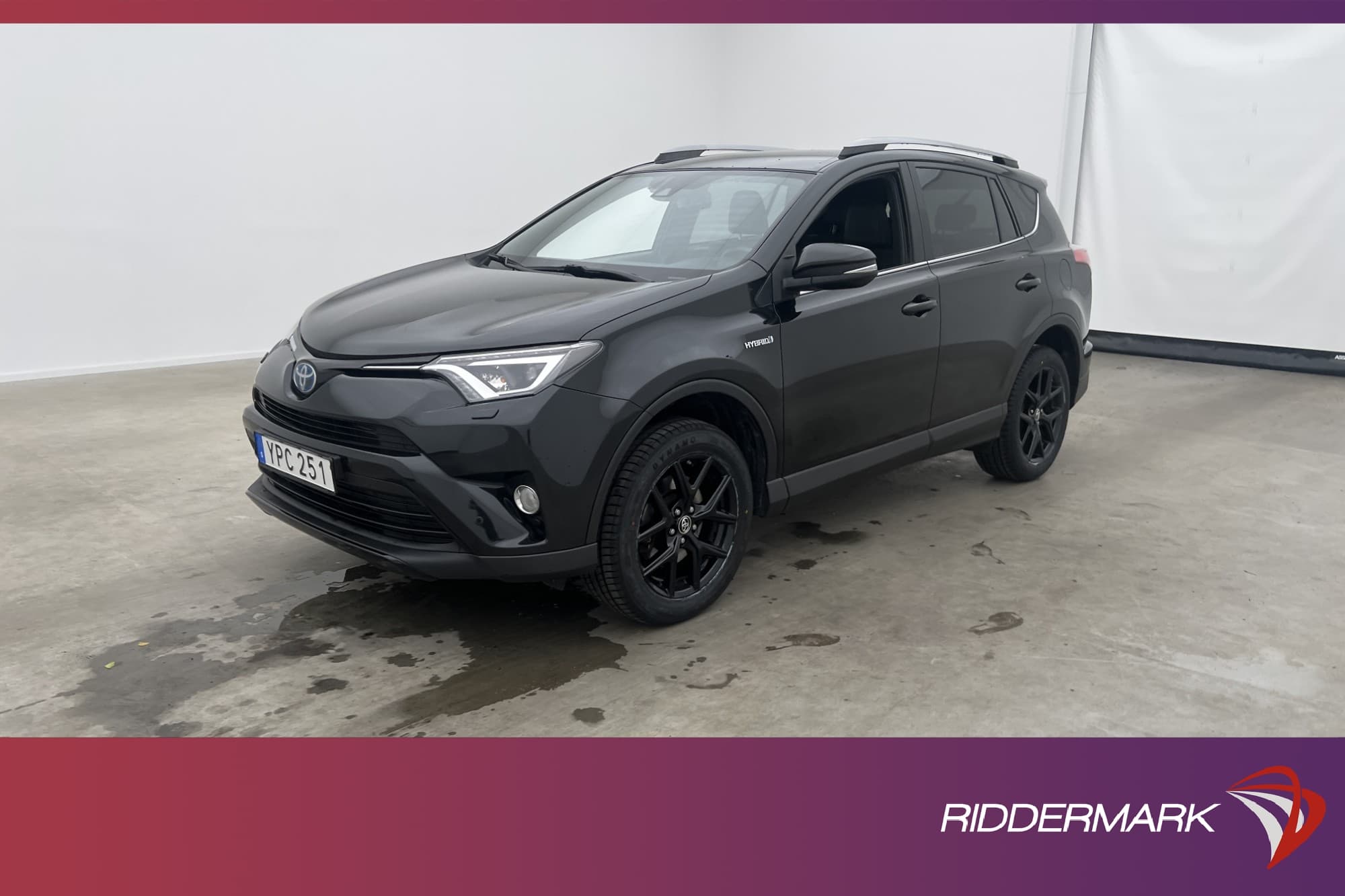 Toyota RAV4 Hybrid AWD 197hk