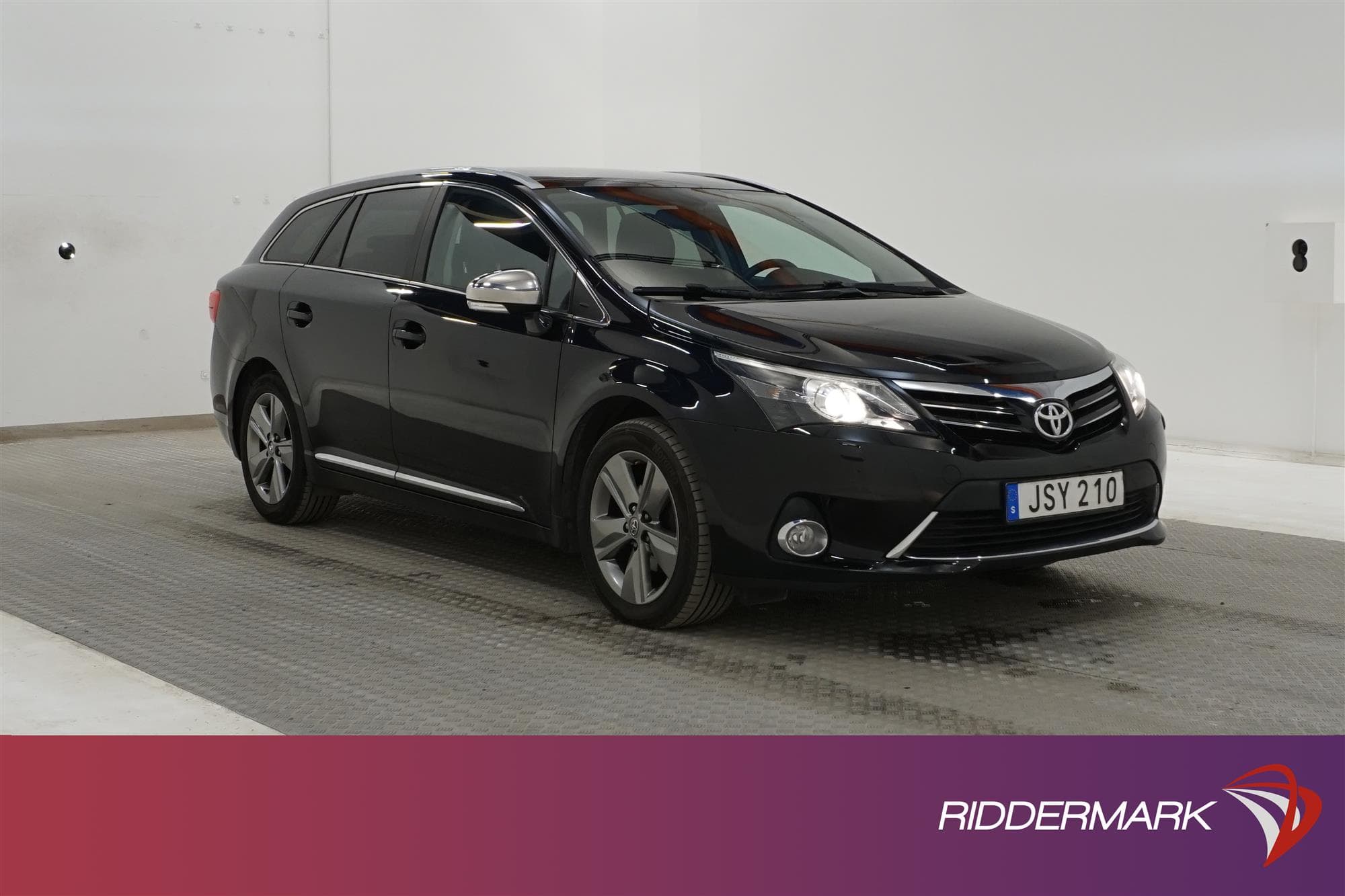 Toyota Avensis Kombi 1.8 Multidrive 147hk