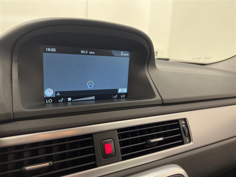 Volvo V70 D4 181hk Summum D-Värm Skinn BLIS VoC 0,45l/milinteriör