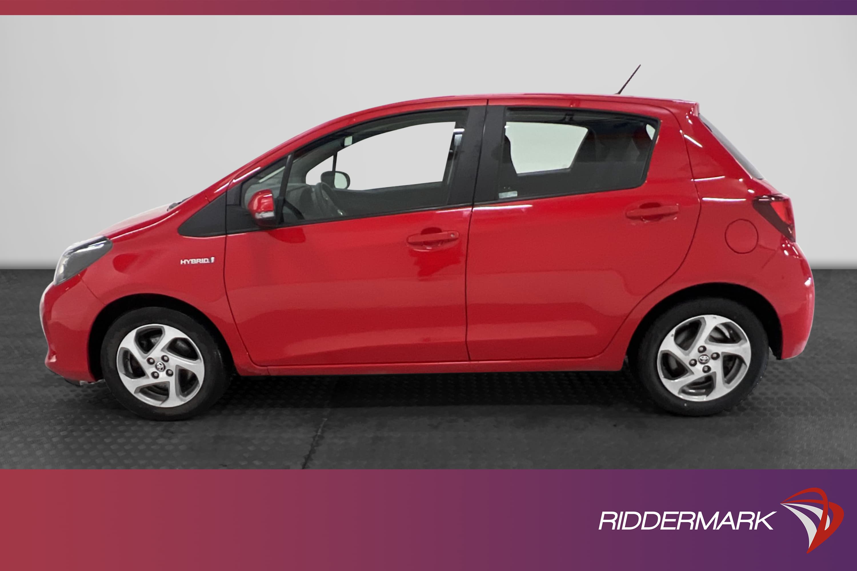 Toyota Yaris Hybrid 101hk