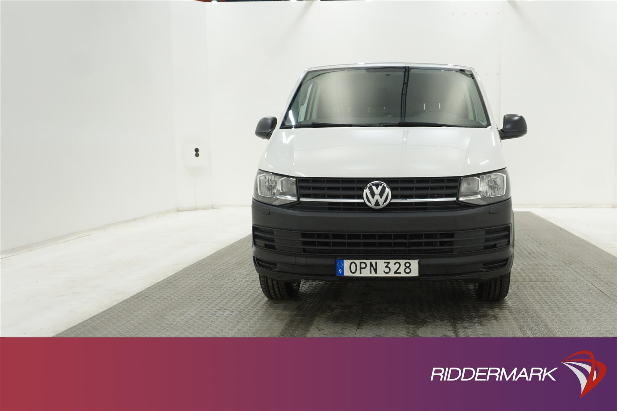 Volkswagen Transporter Automat 140hk PDC Drag Värmare