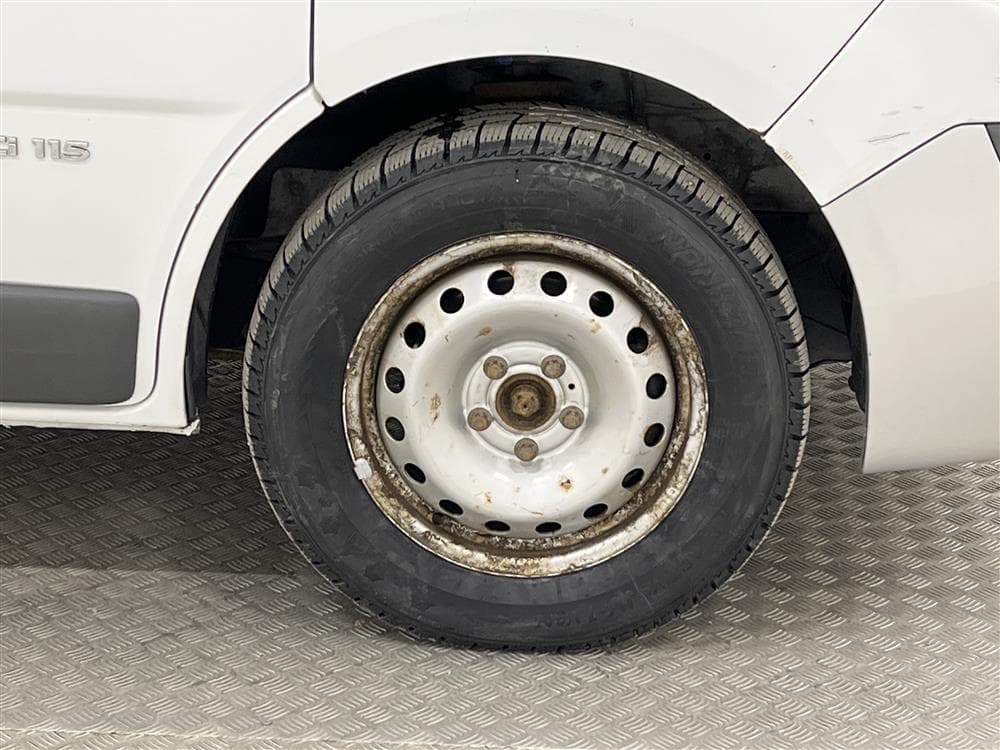 Nissan Primastar Crew Van 2.0 dCi Dragkrok Lång 5-sits interiör