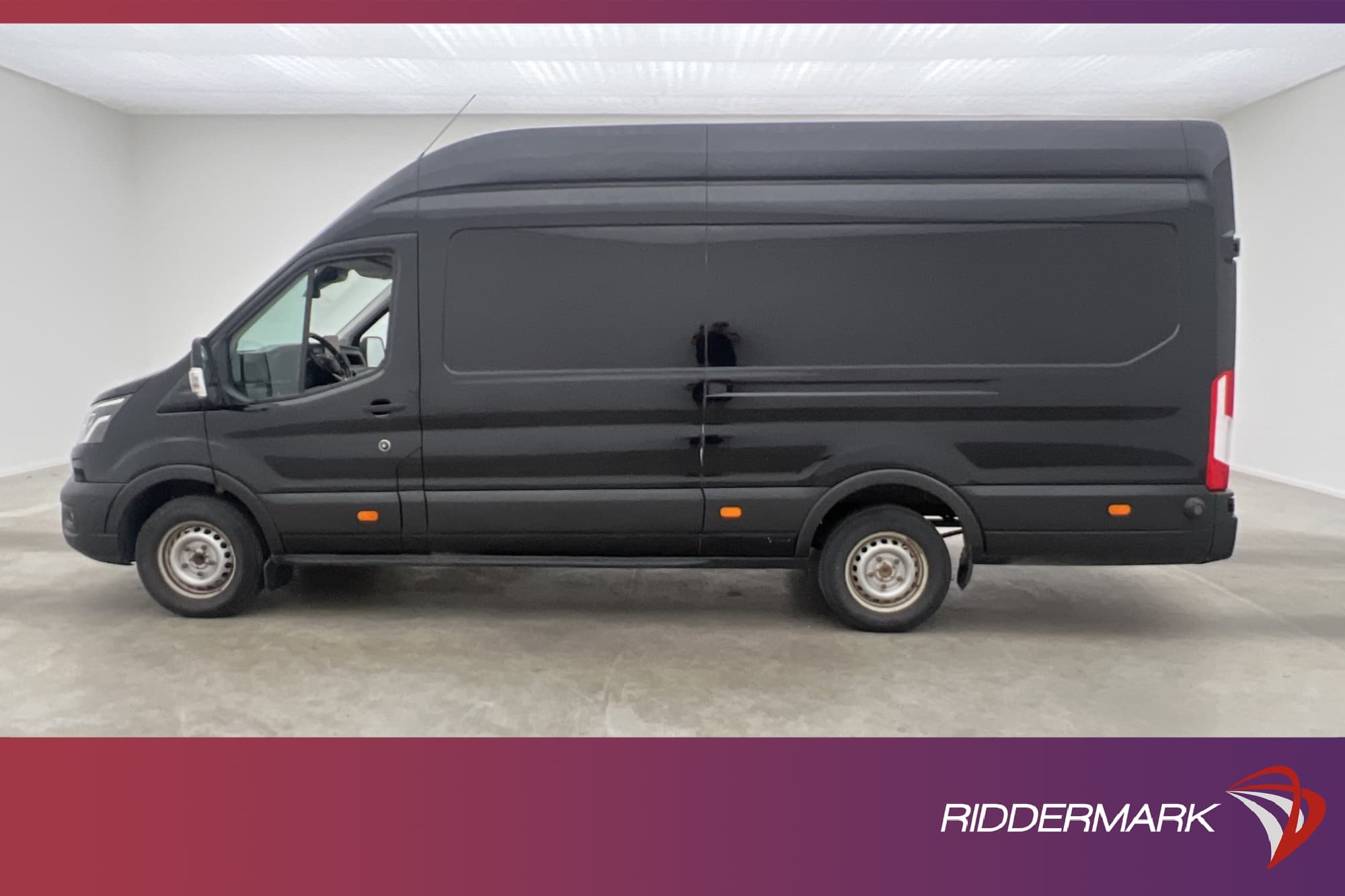 Ford Transit 350 L4H3 185HK