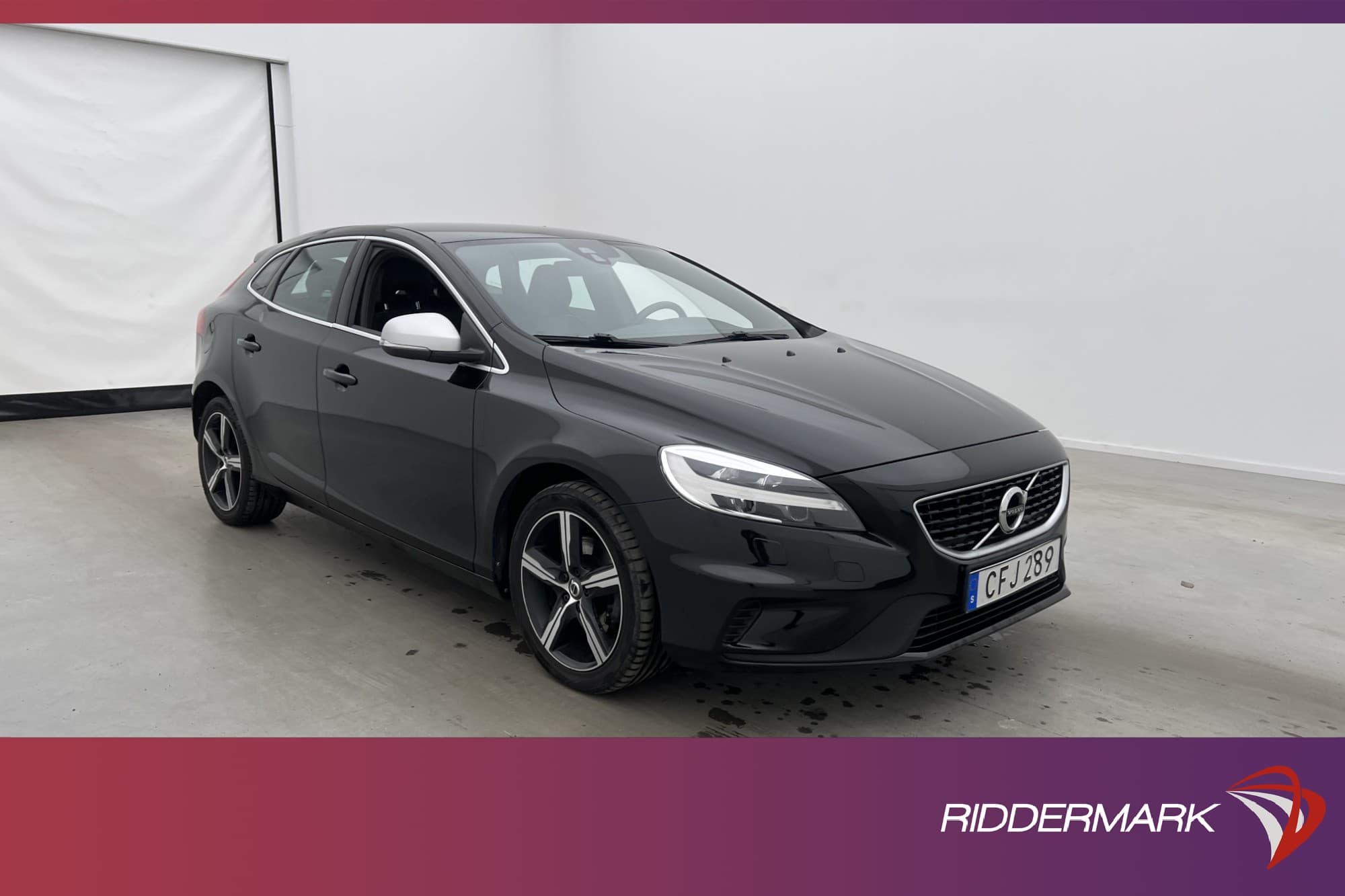 Volvo V40 T2 122hk