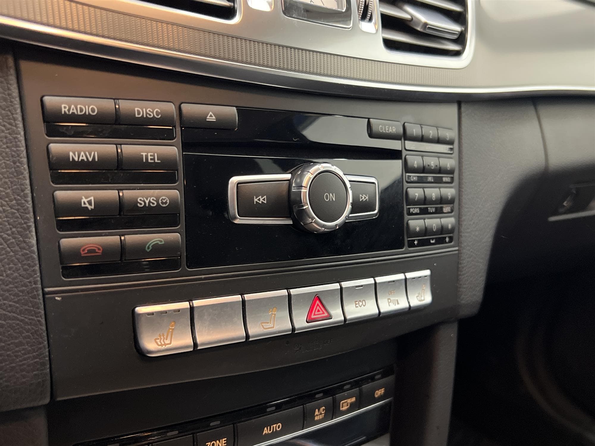 Mercedes-Benz E220 170hk Dragkrok Helskinn Navi 0,54L/mil