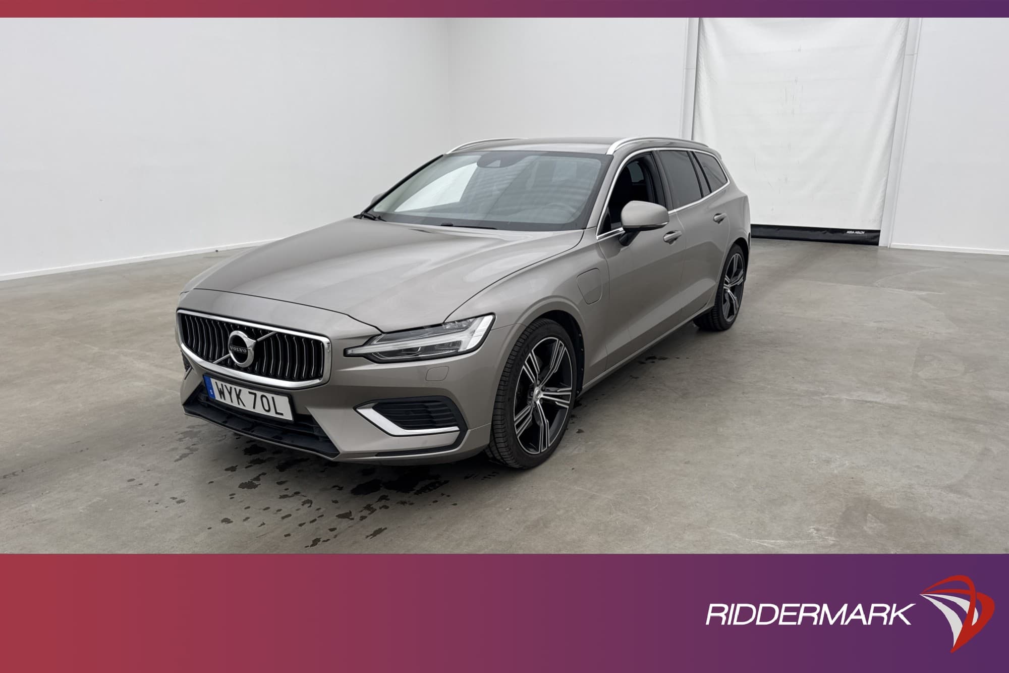 Volvo V60 T8 AWD Inscription H/K Skinn VOC Värm Kamera Drag