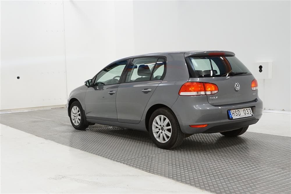 Volkswagen Golf 1.6 102hk