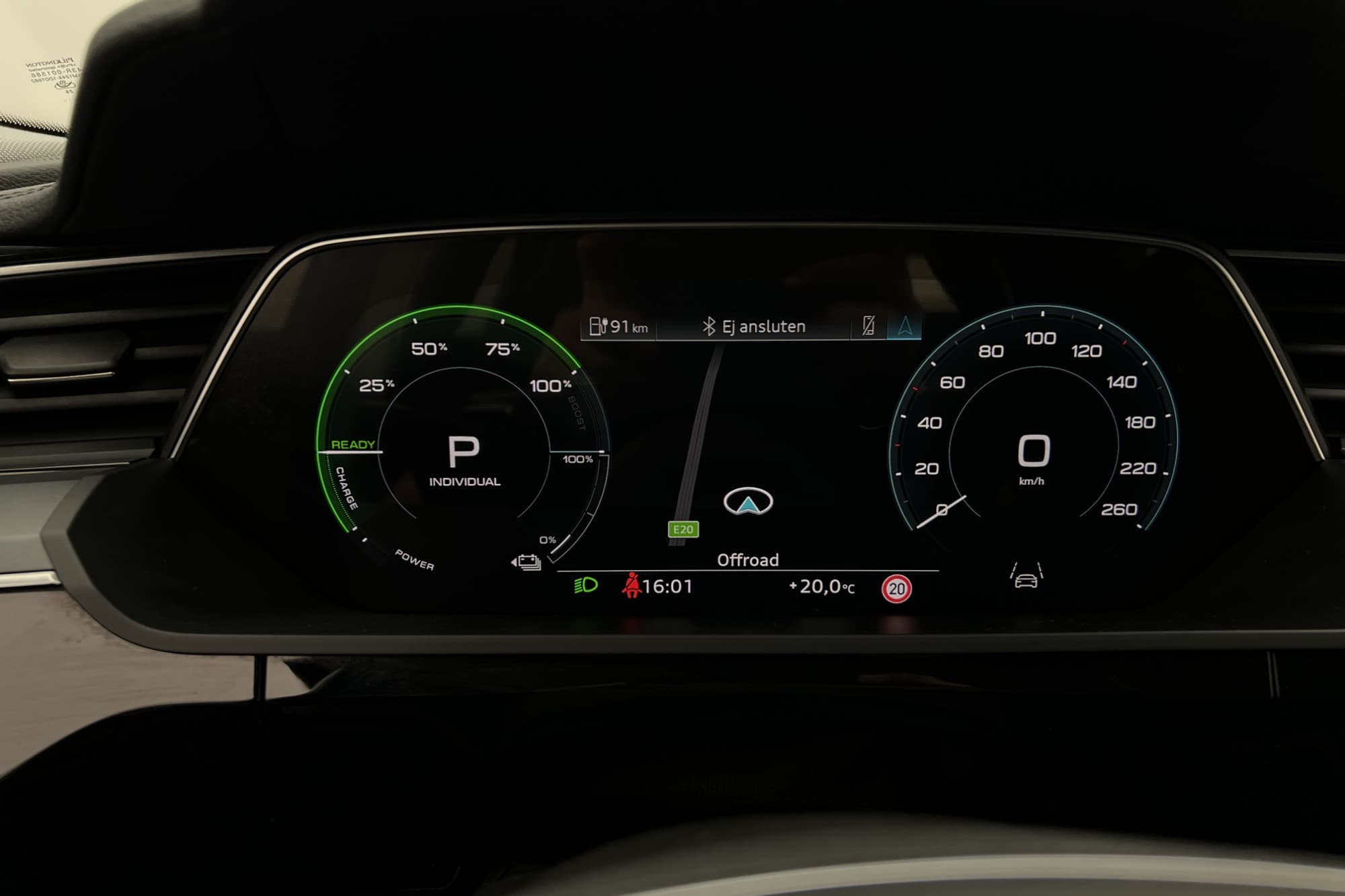 Audi e-tron 55 Quattro Dragkrok Kamera Skinn CarPlay MOMS