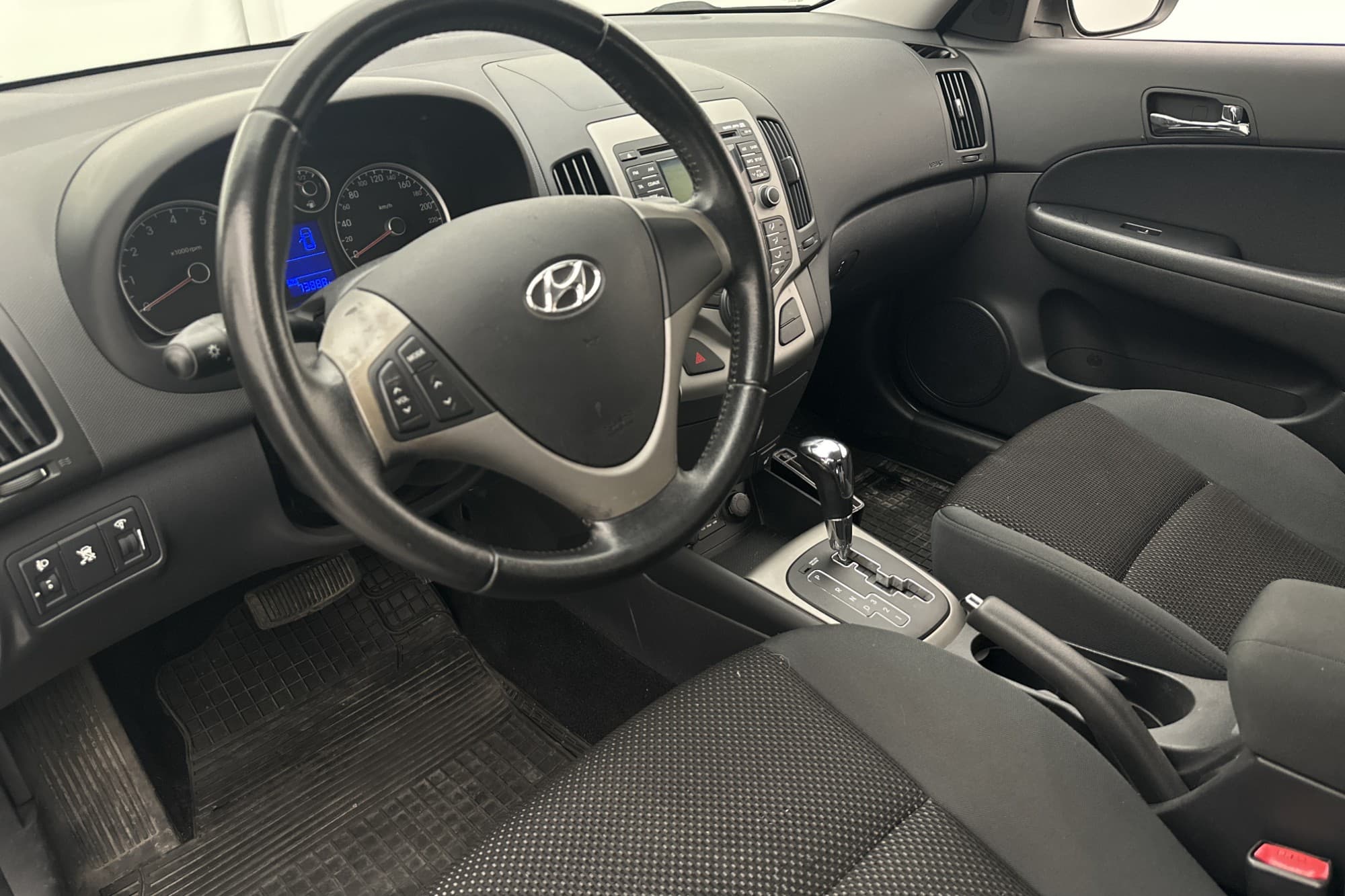 Hyundai i30 Kombi 1.6 126hk Kupévärmare Dragkrok