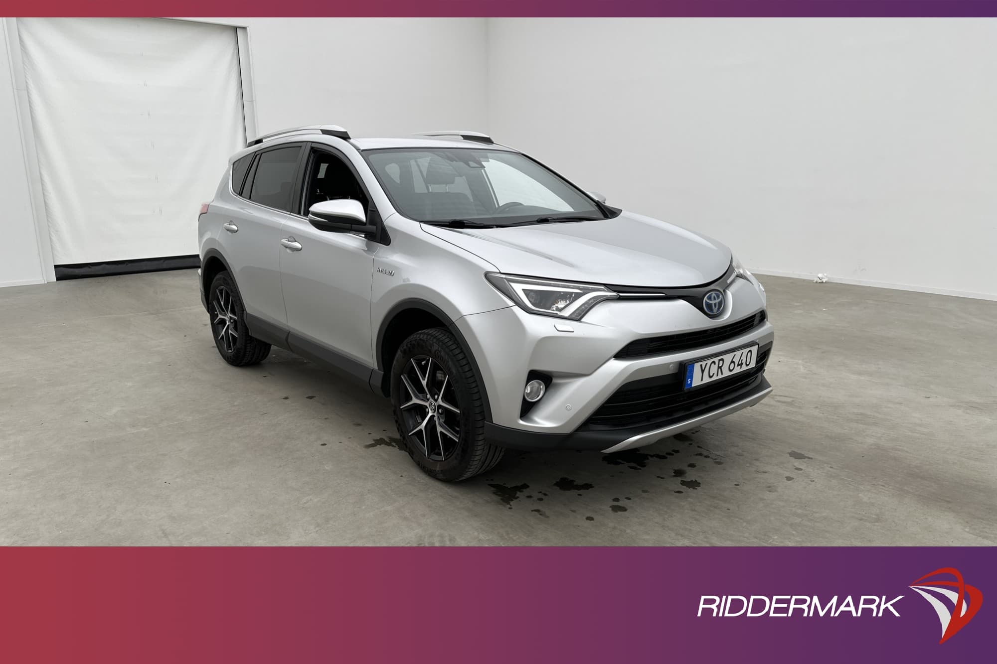 Toyota RAV4 Hybrid AWD 197hk