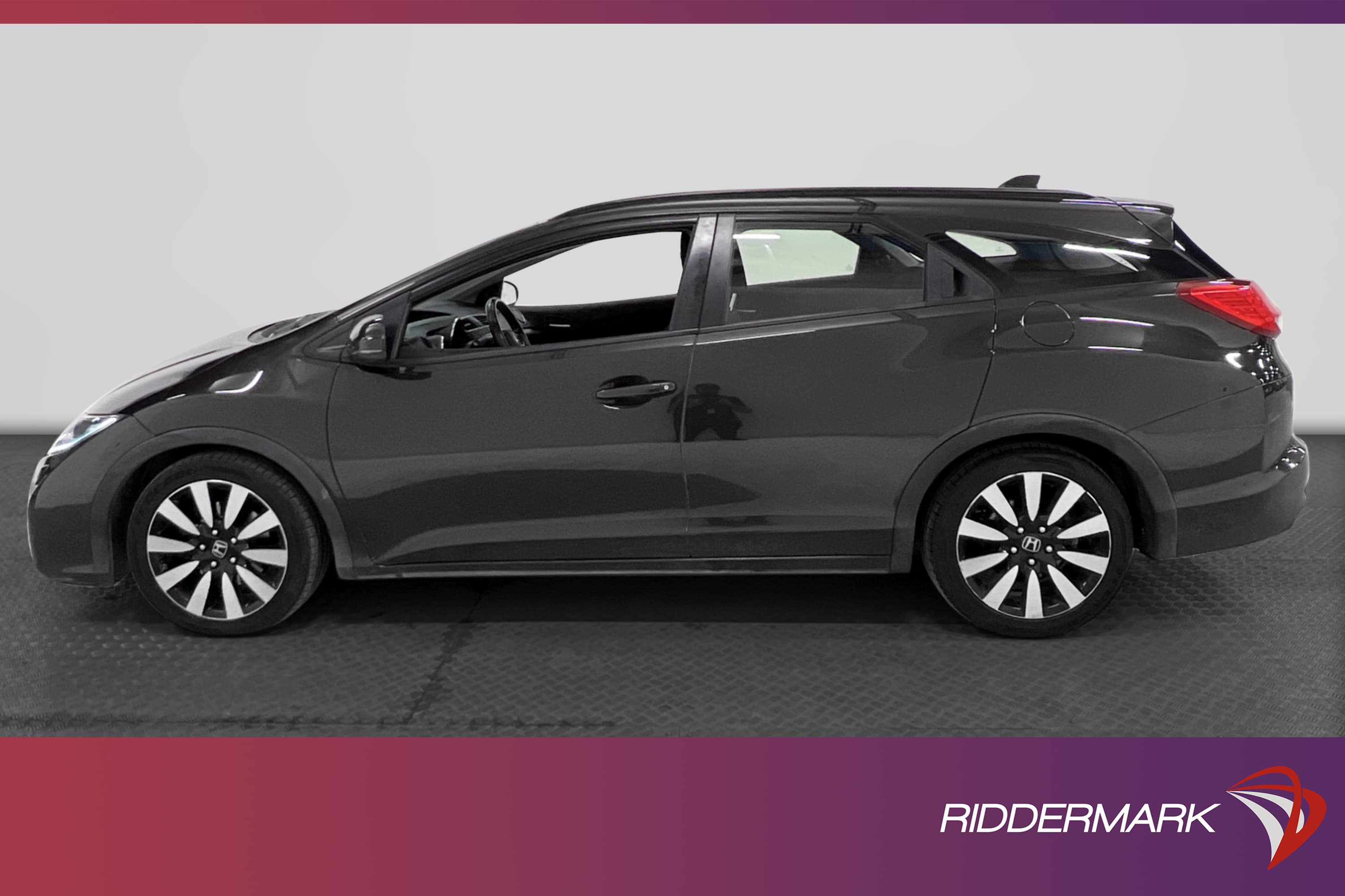 Honda Civic Wagon 1.8 i-VTEC 142hk Backkamera Nyservad 