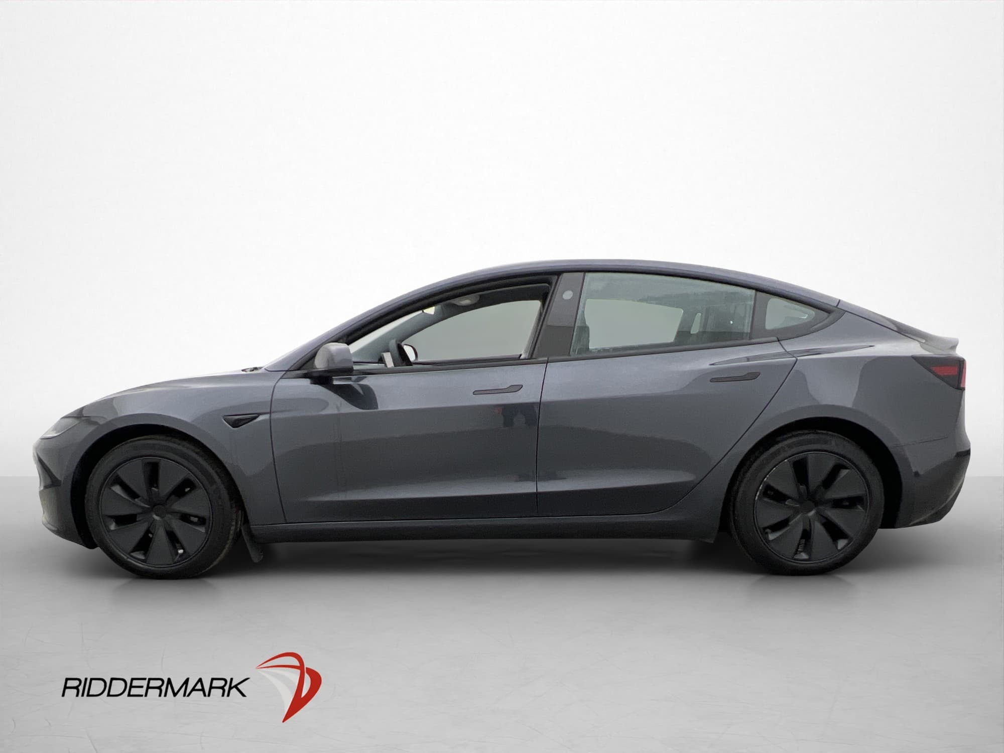 Tesla Model 3 Long Range AWD Autopilot Svensksåld MOMS