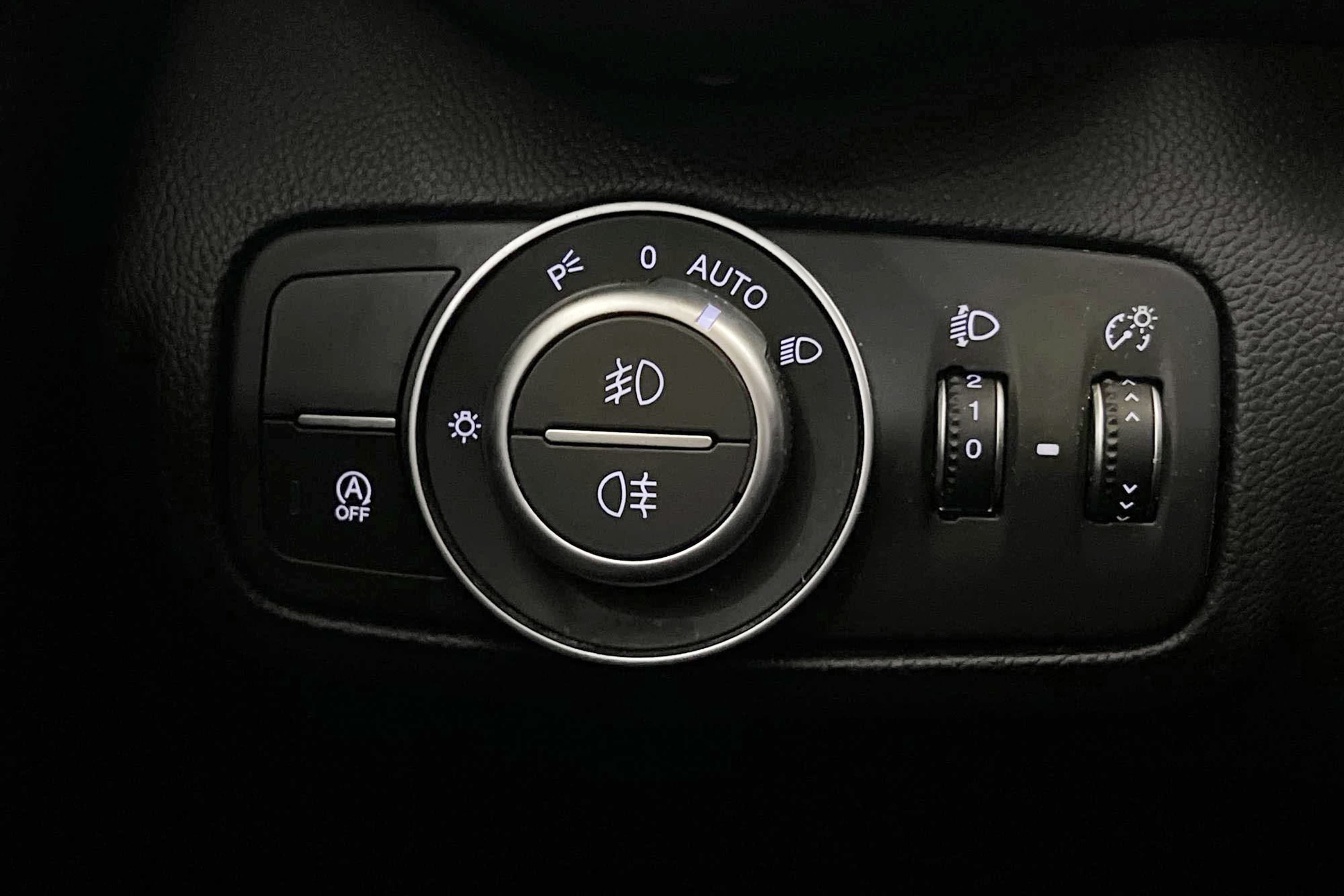 Alfa Romeo Giulia 2.2 JTDM 150hk B-Kamera Välserv 0,35L/mil