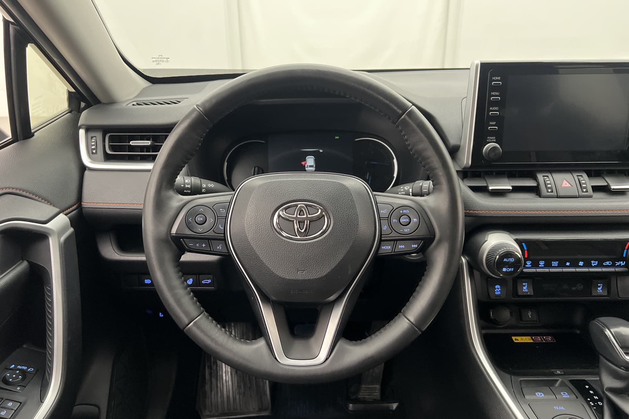 Toyota RAV4 Hybrid AWD Adventure 360° Kamera Skinn Rattvärme
