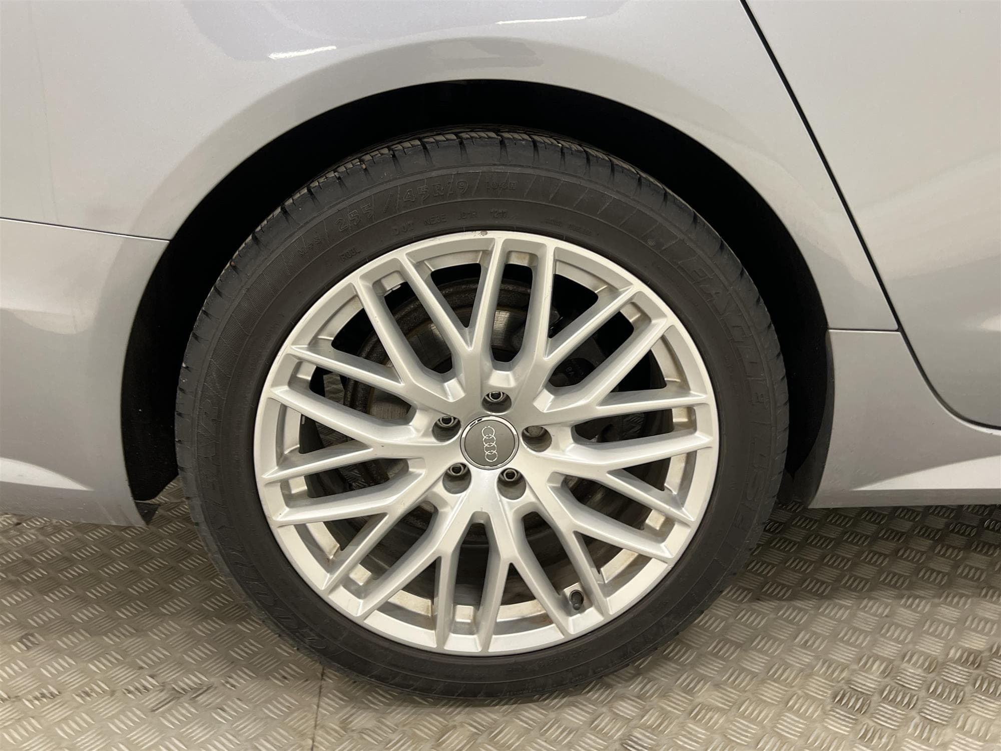 Audi A6 Avant 2.0 TDI Quattro 190hk S-Line Välserv 0,51l/mil