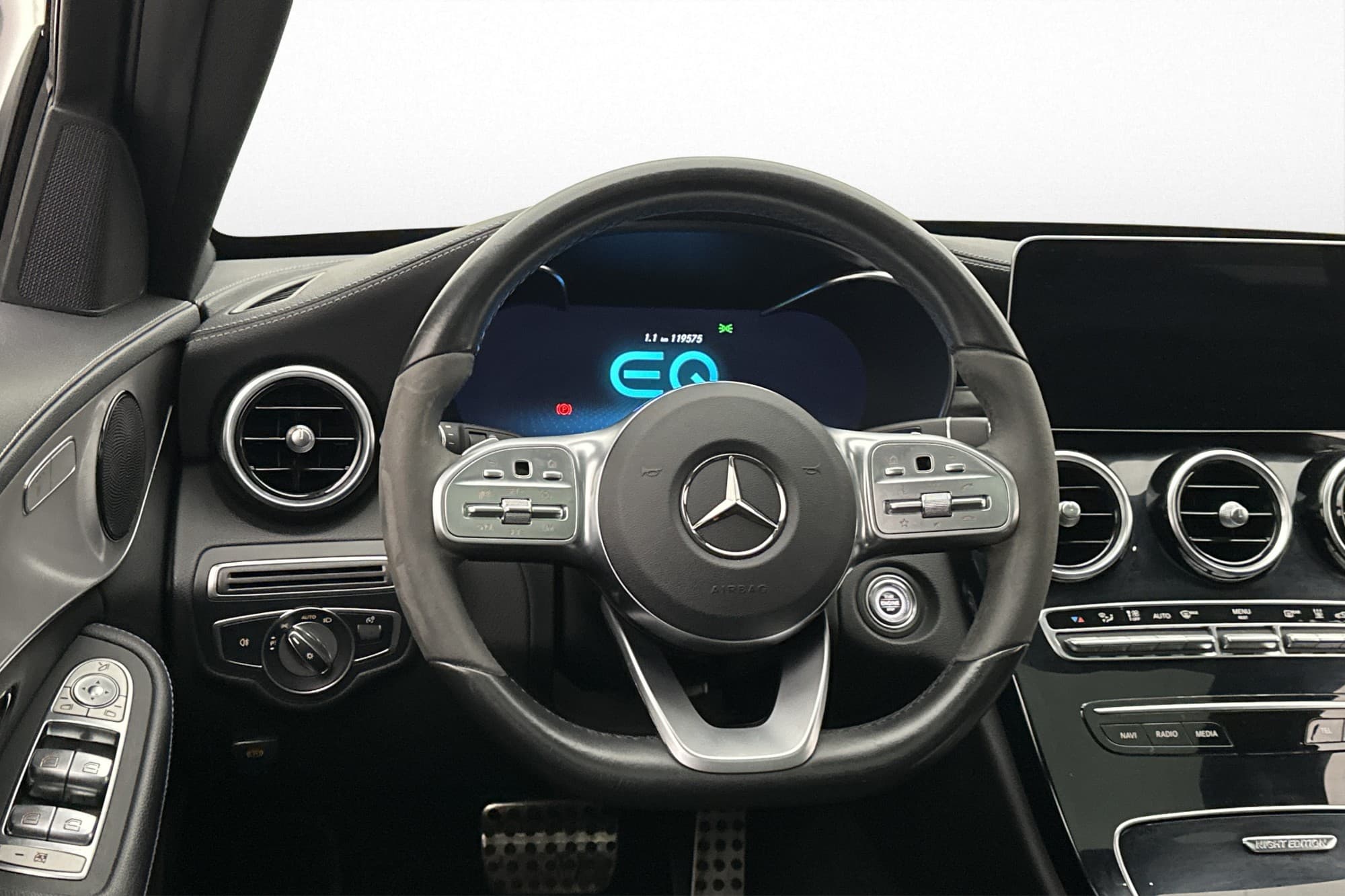Mercedes-Benz C 300 T e AMG Pano Cockpit Kamera CarPlay