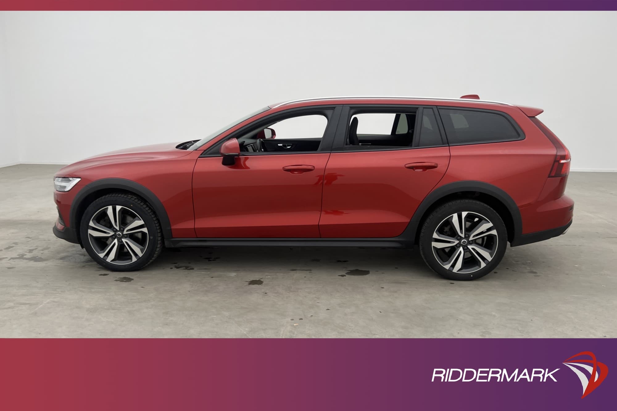 Volvo V60 B4 Cross Country AWD 197hk