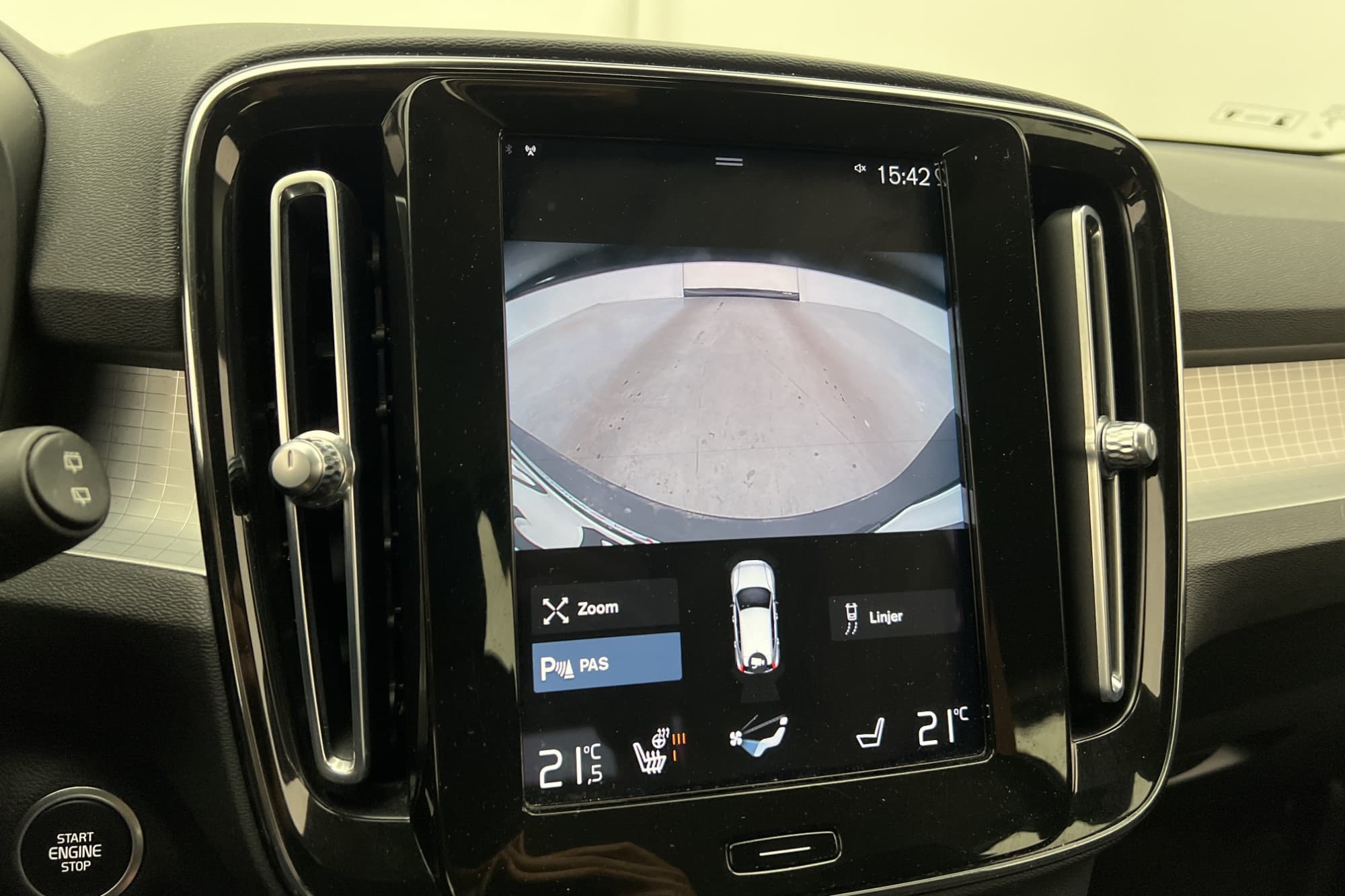 Volvo XC40 B4 Advanced VOC Värmare Kamera Rattvärme Keyless