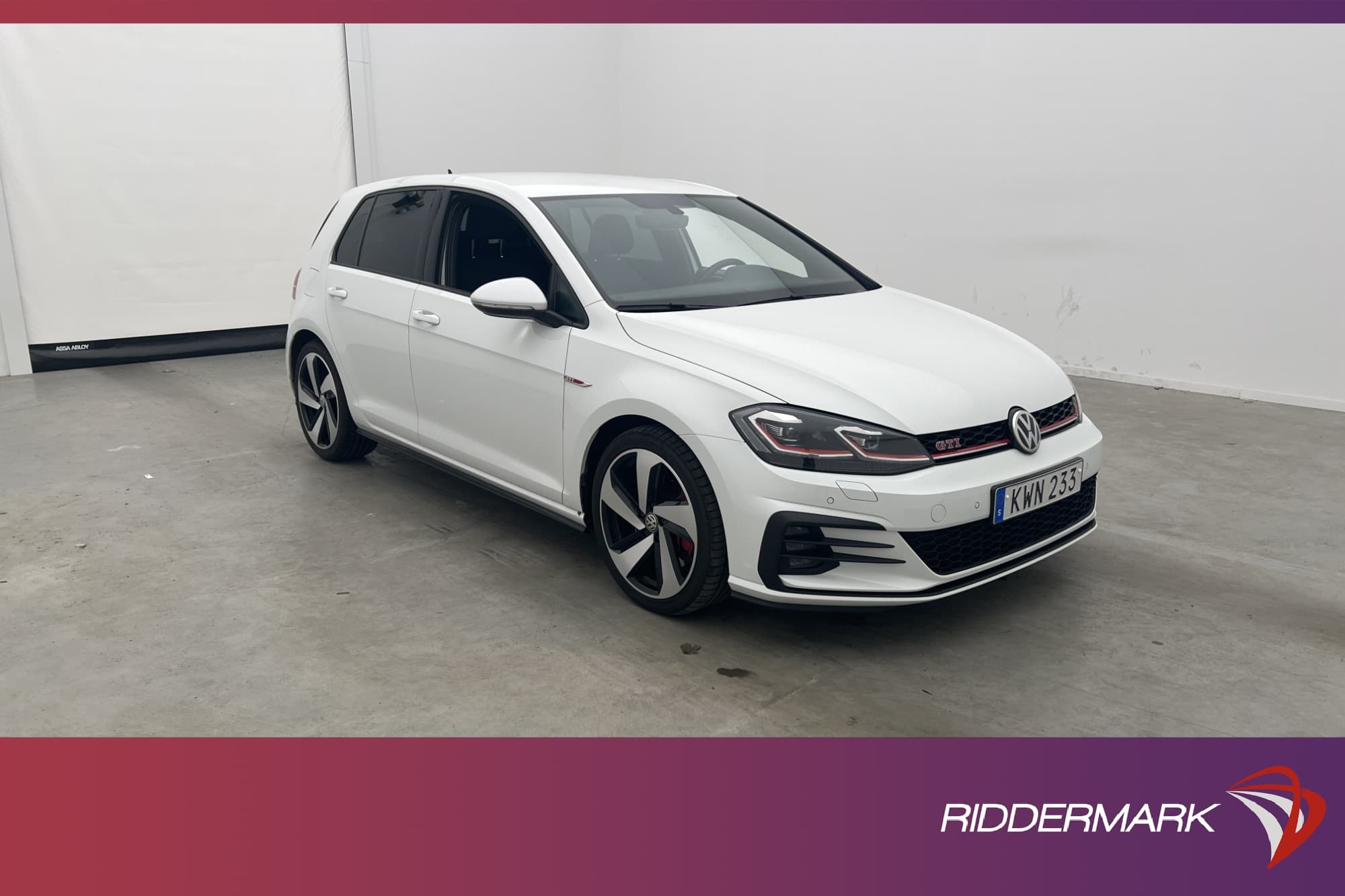 Volkswagen Golf GTI Performance 245hk