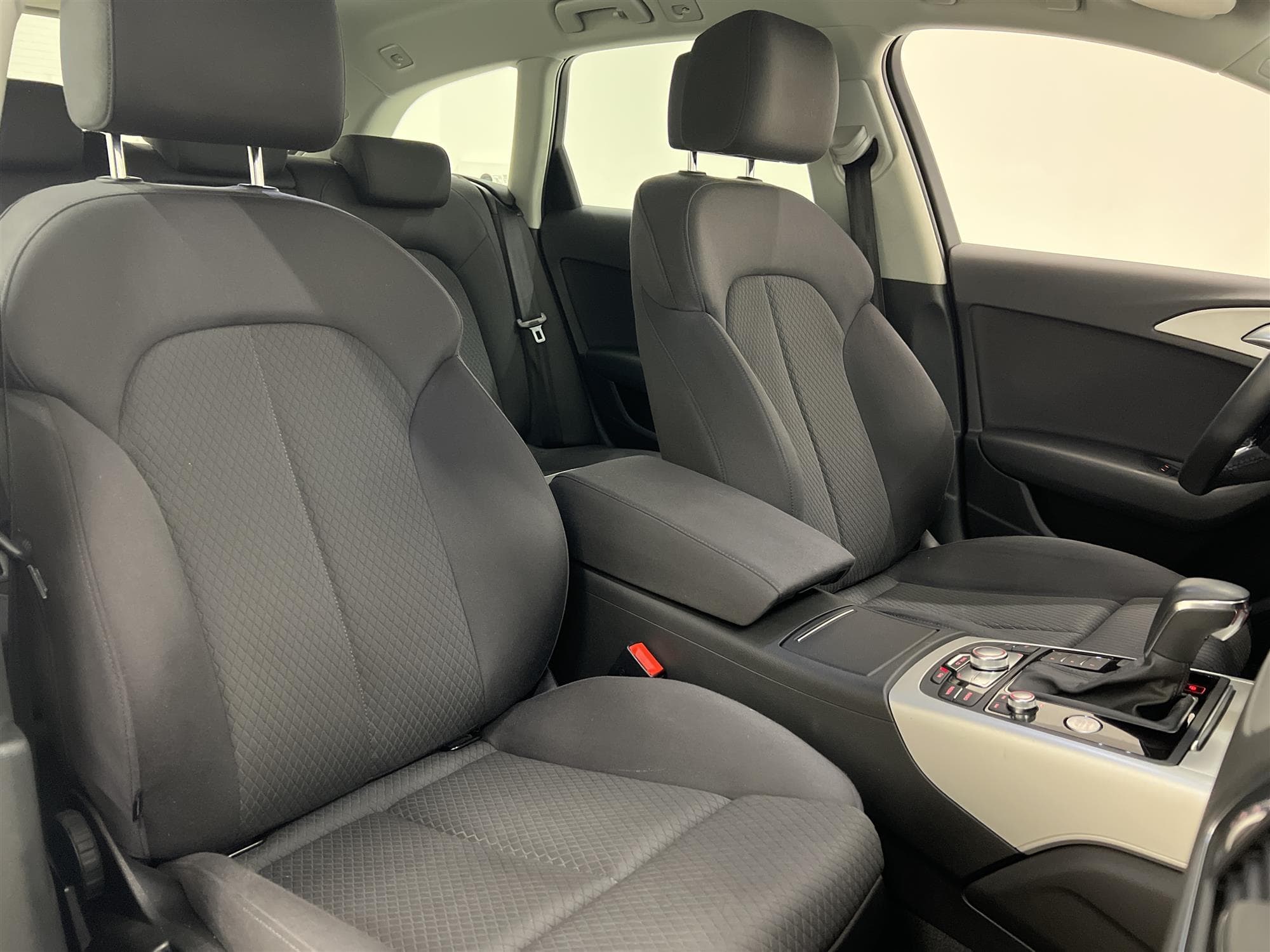 Audi A6  2.0 TDI Quattro 190hk  D-Värm Drag Navi 0,52L/mil