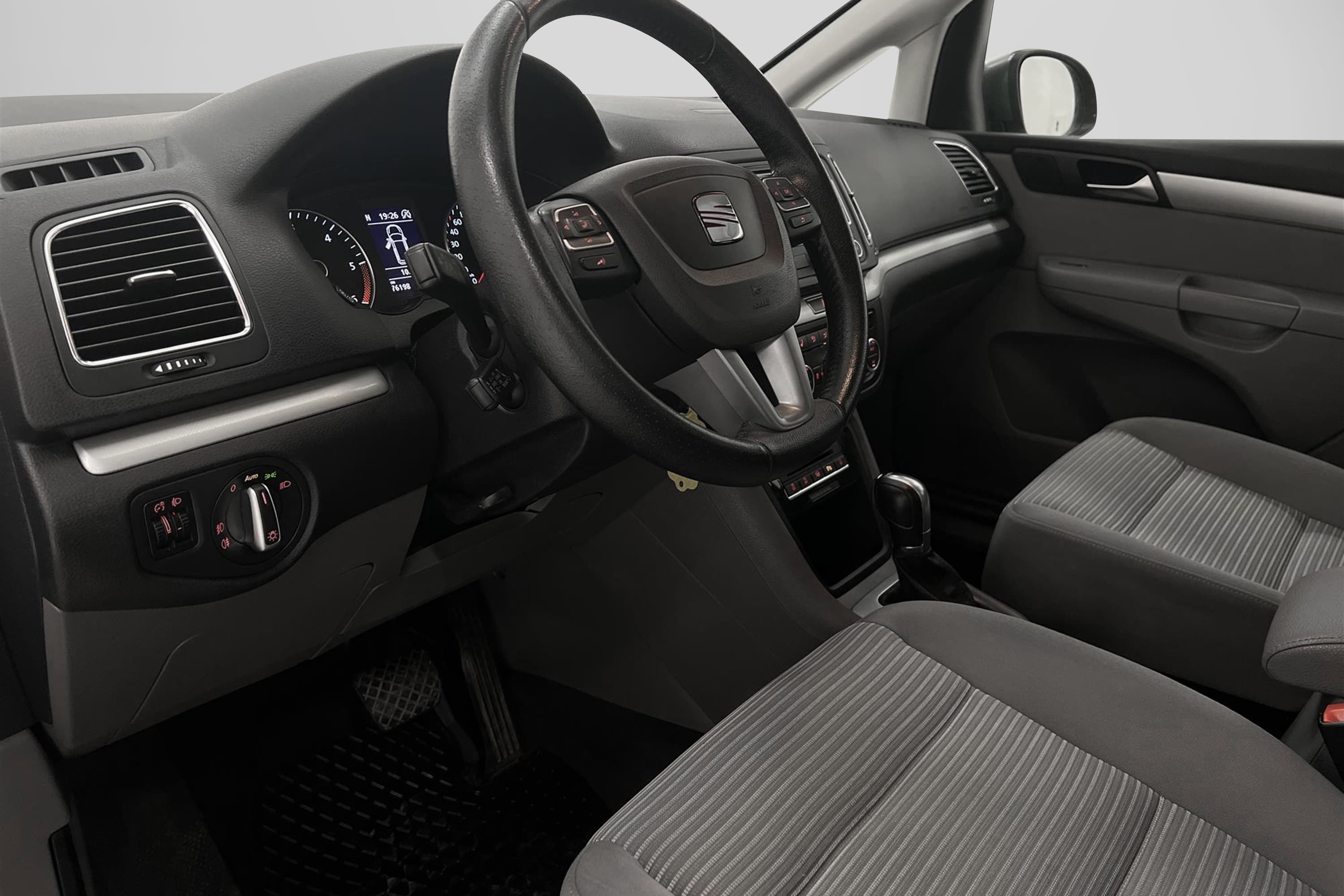 SEAT Alhambra 2.0 TDI 140hk 7-Sits Värmare Kamera Drag Navi