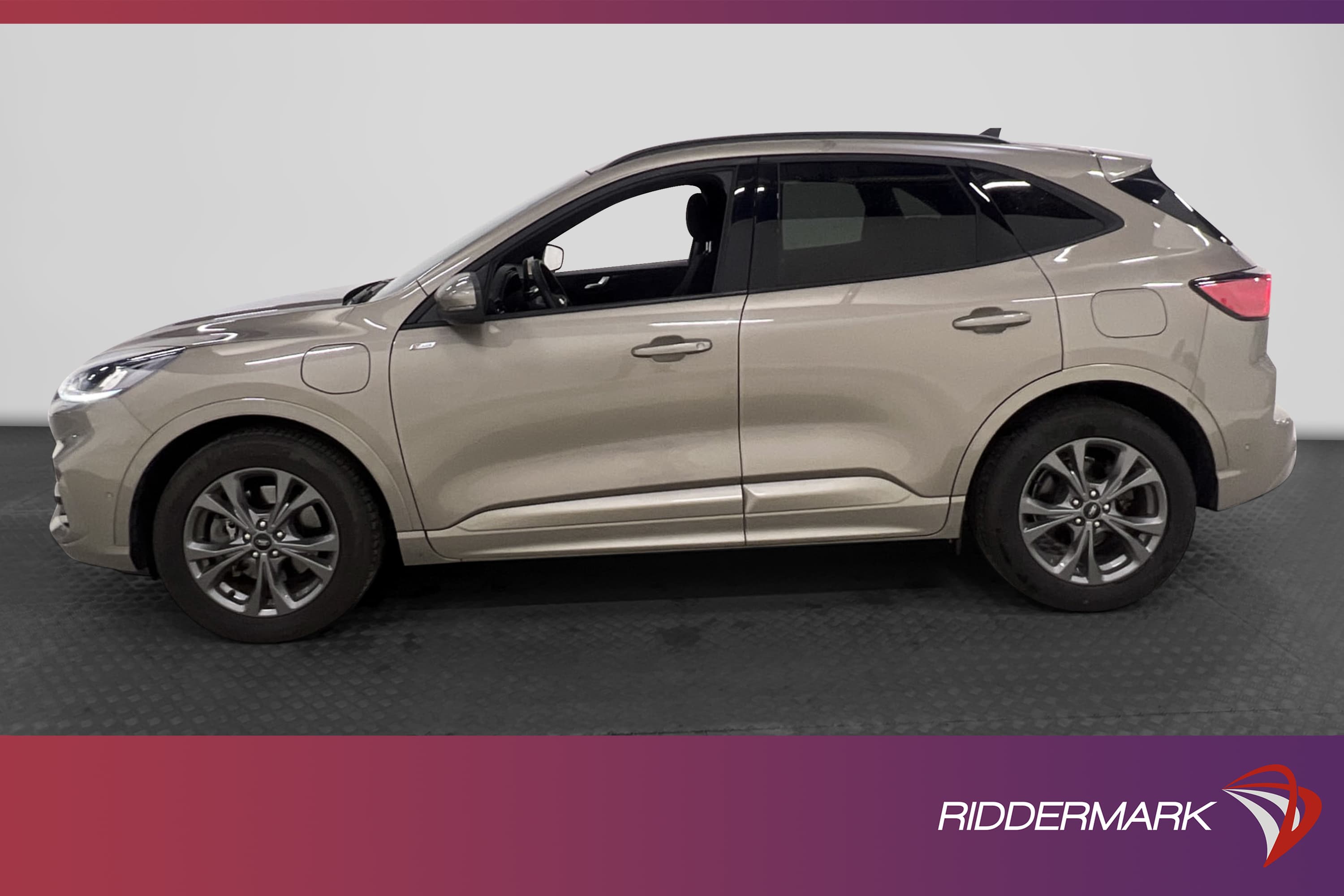 Ford Kuga PHEV 225hk