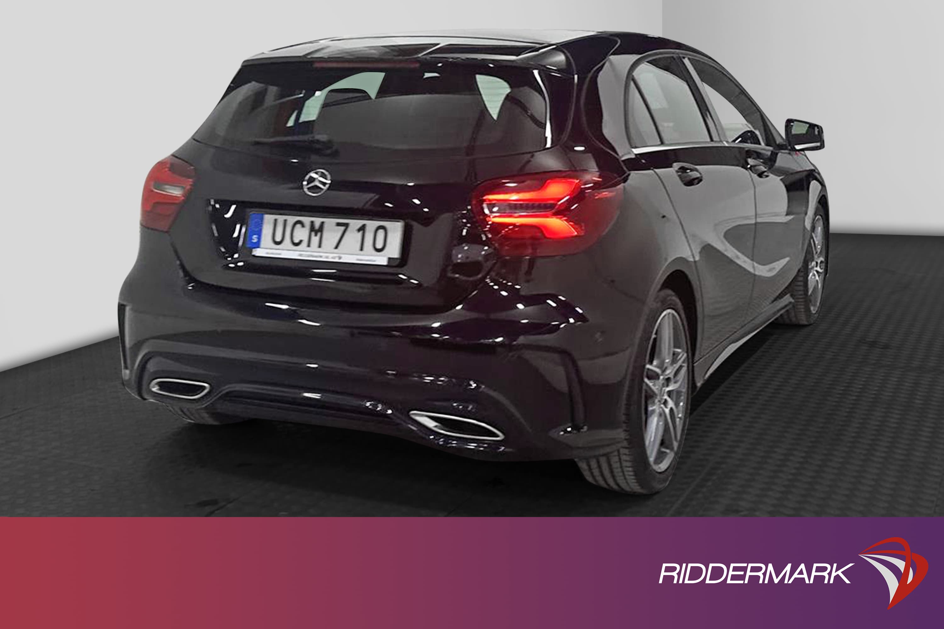Mercedes-Benz A 180 122hk AMG Sport Pano B-Kamera Nyservad 