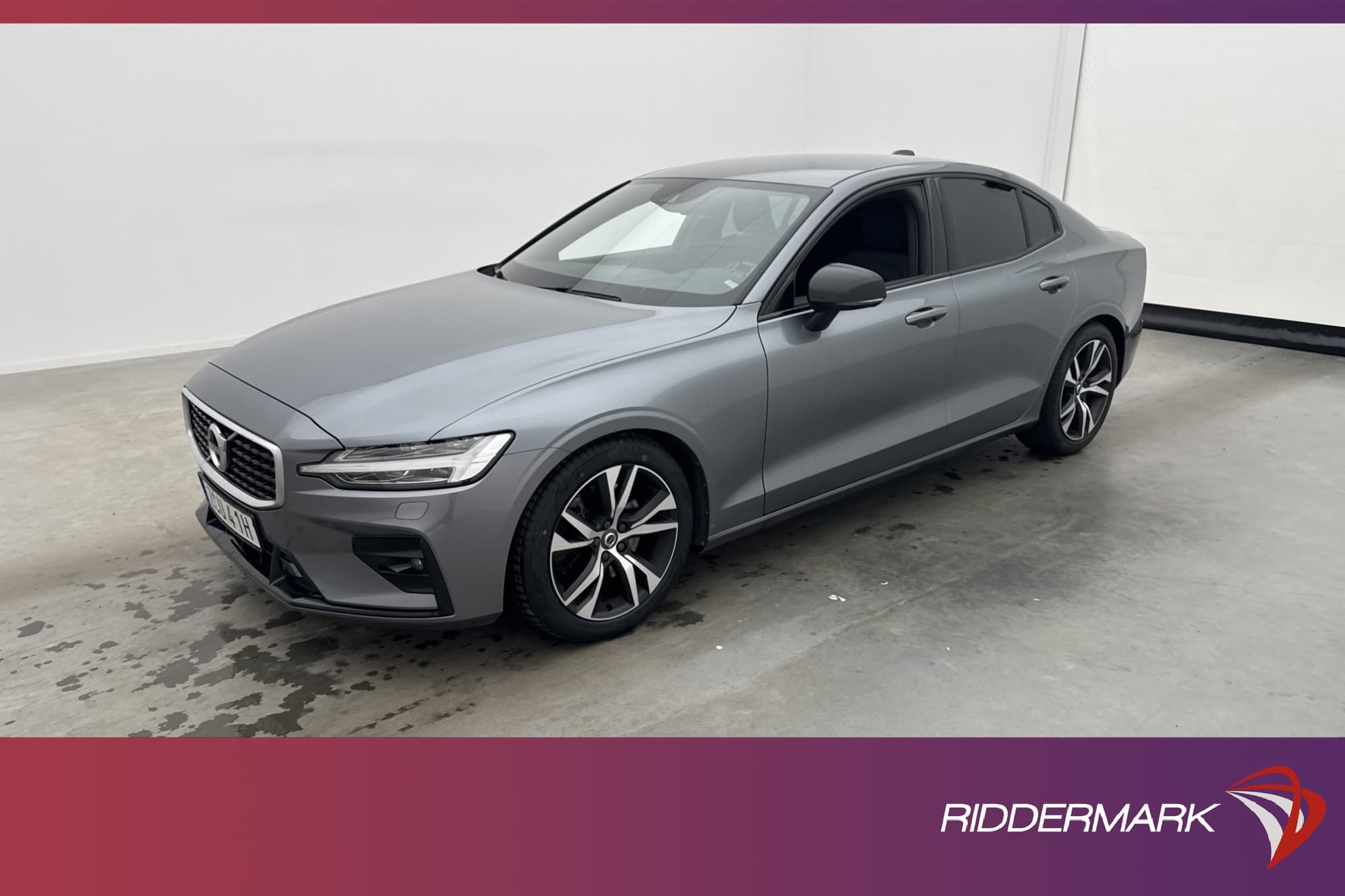 Volvo S60 T5 250hk R-Design VOC Värm H/K Kamera CarPlay Navi