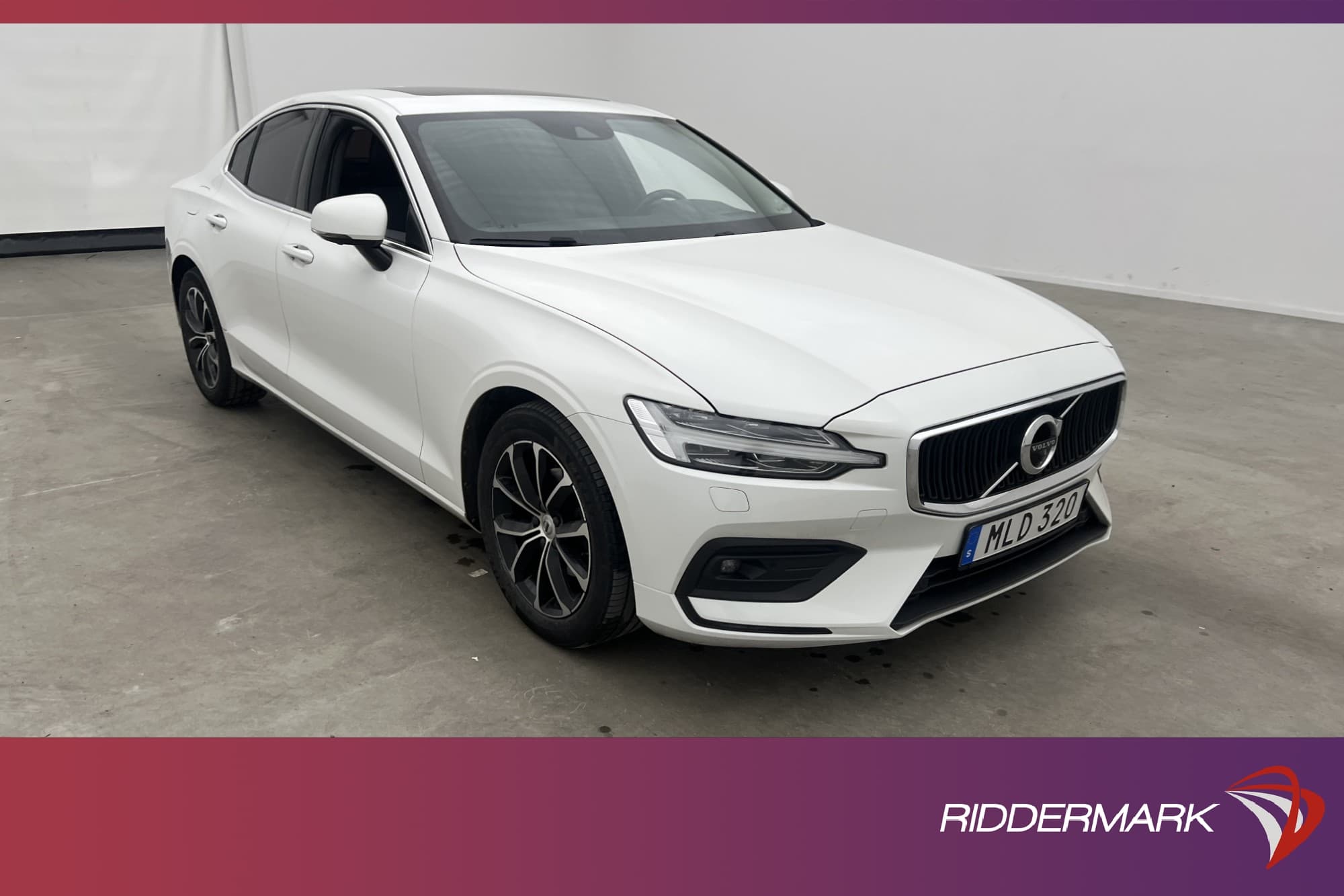 Volvo S60 T4 190hk Advanced Pano HUD 360° VOC Navi BLIS