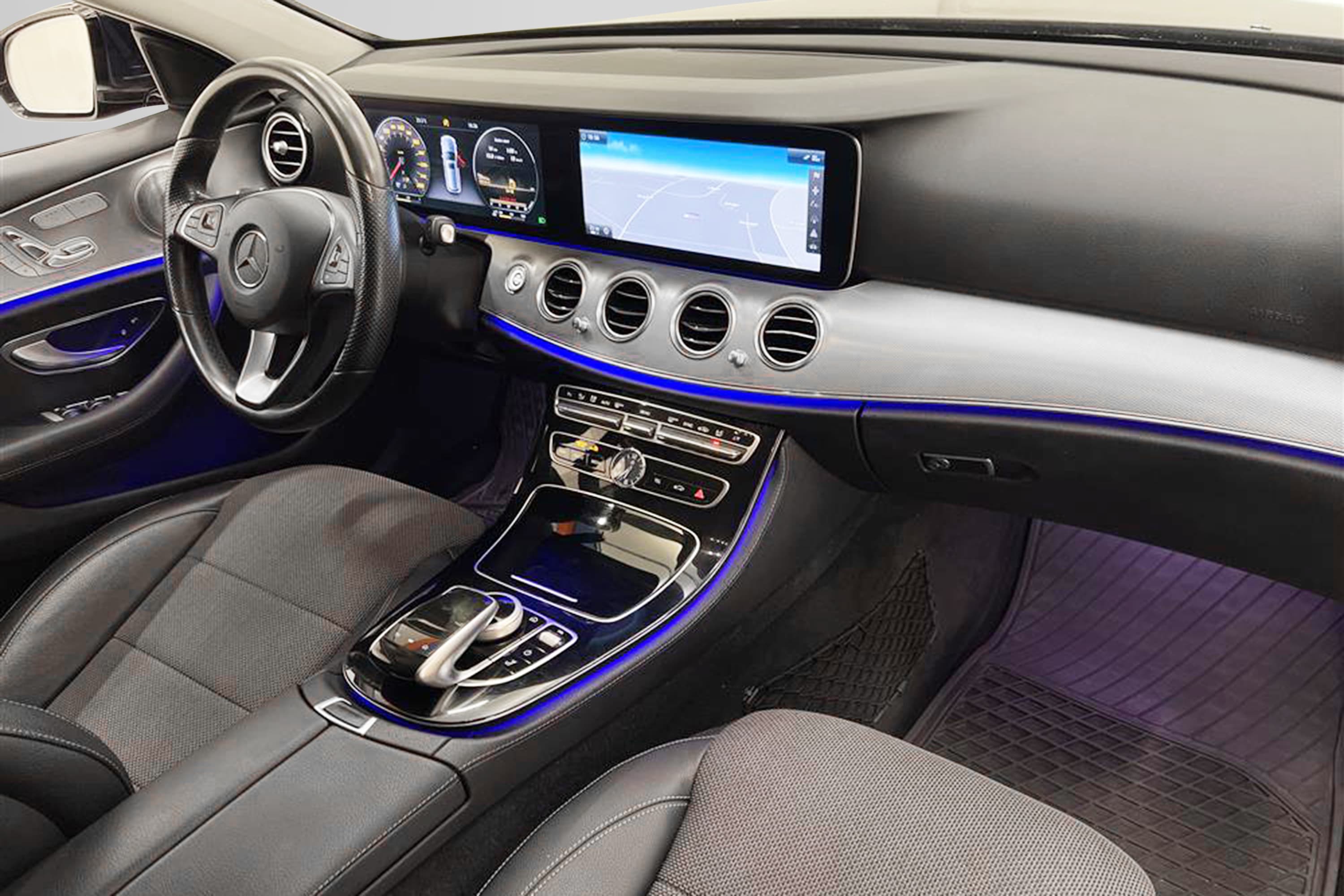 Mercedes-Benz E 220 d 194hk Widescreen Burmester Drag Naviinteriör