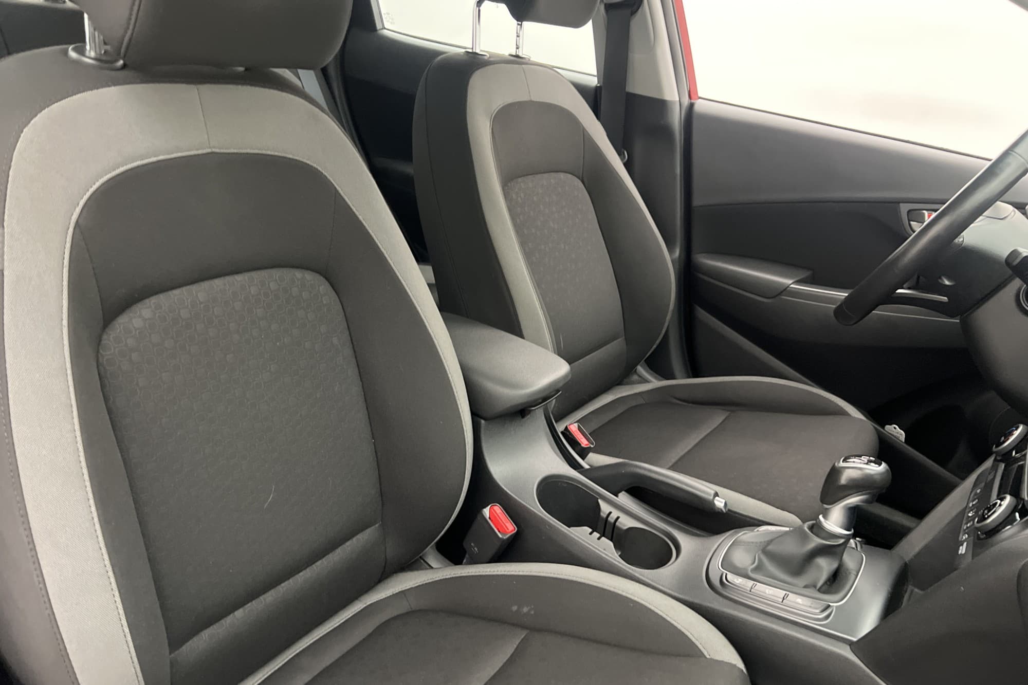 Hyundai Kona 1.0 T-GDI 120hk Trend Kamera CarPlay Rattvärme