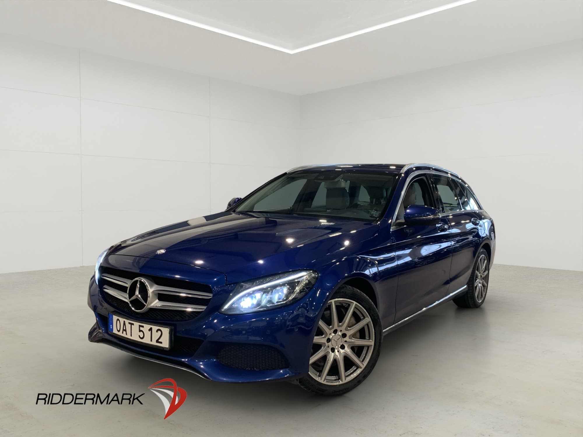 Mercedes-Benz C 350 T 279hk Värmare Burmester Kamera Drag