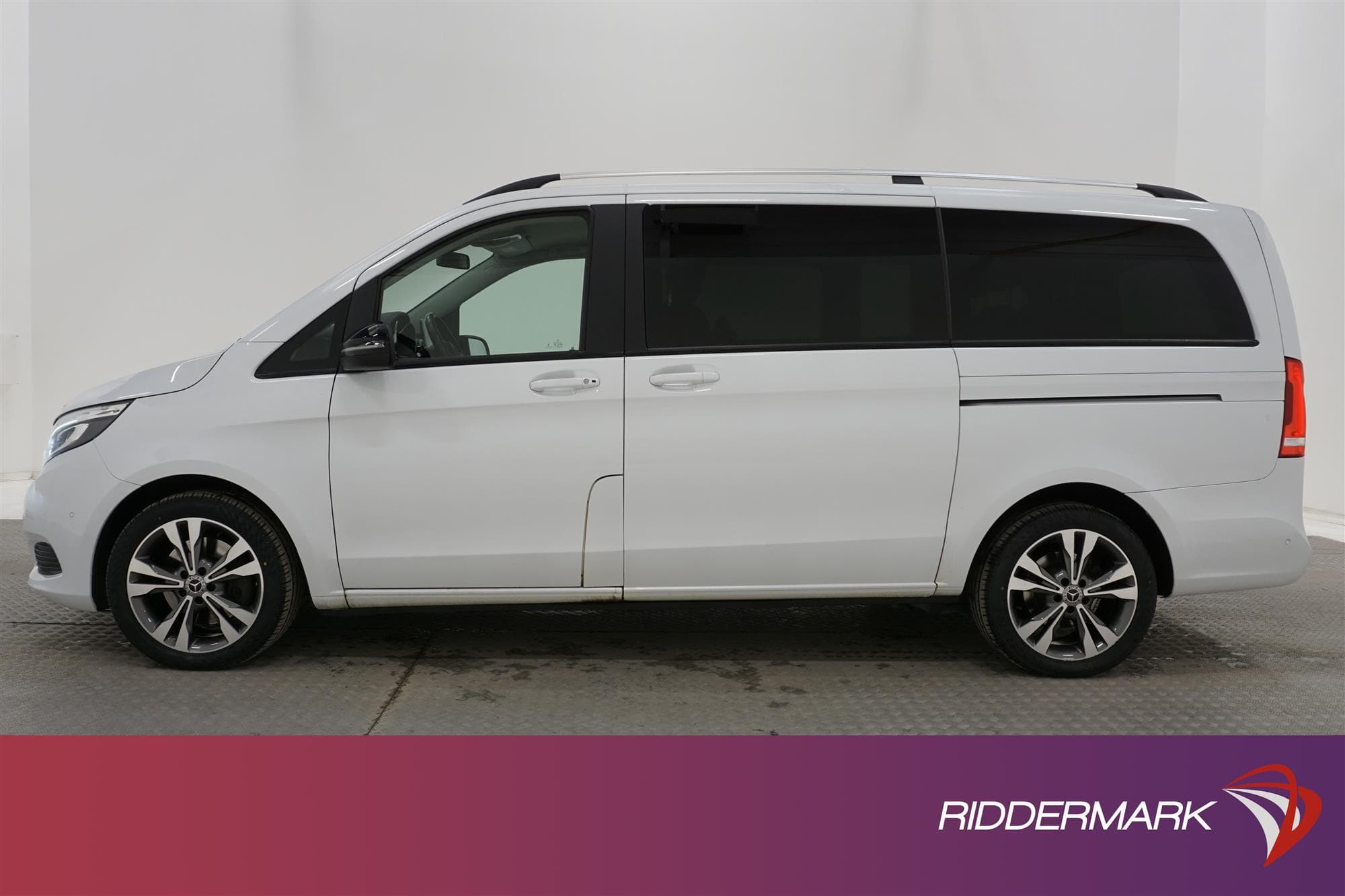 Mercedes-Benz V250 Avantgarde Automat Burmester D-Värm Moms